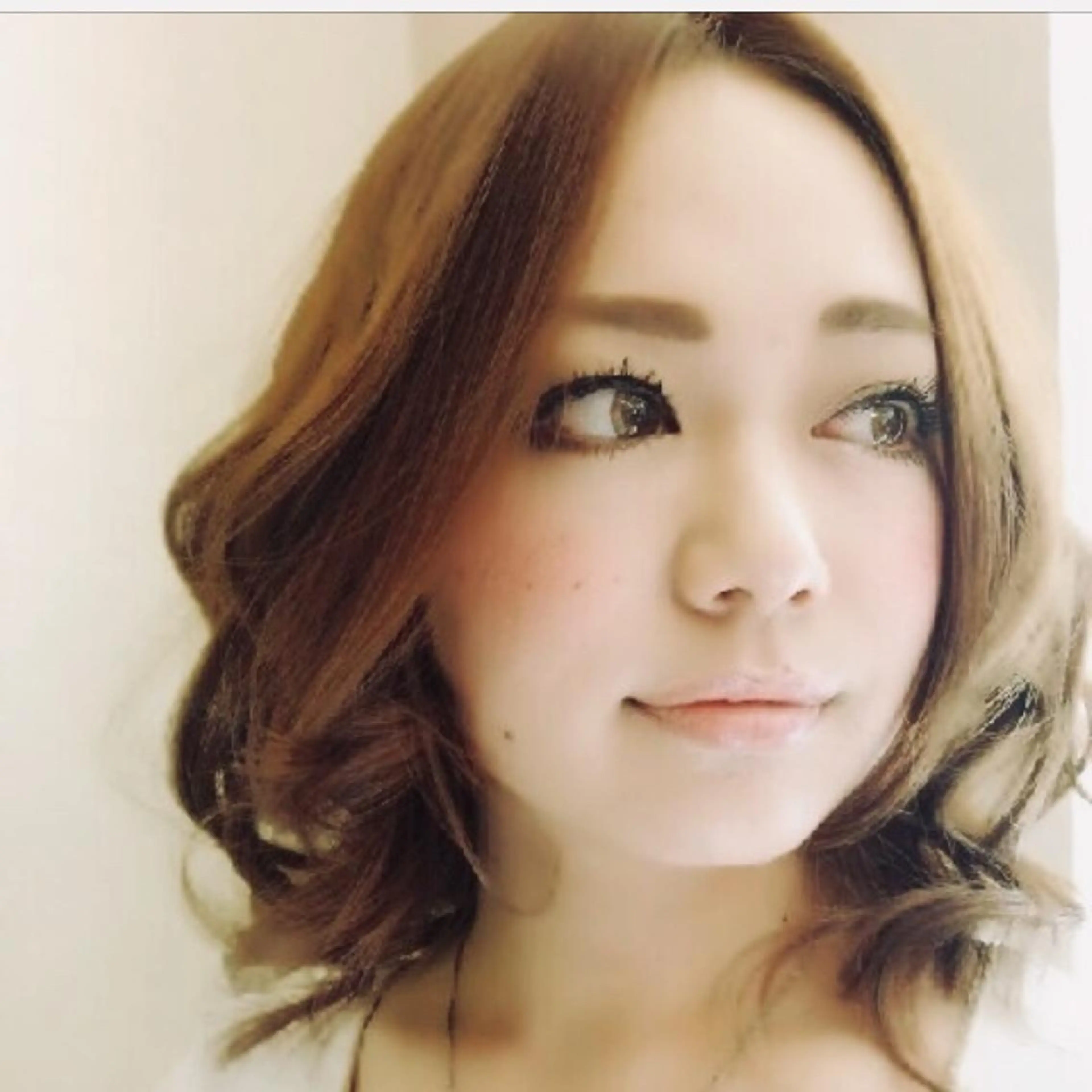 ミディアム カラー Largo所属・広中 裕一のマツエク・マツパデザイン