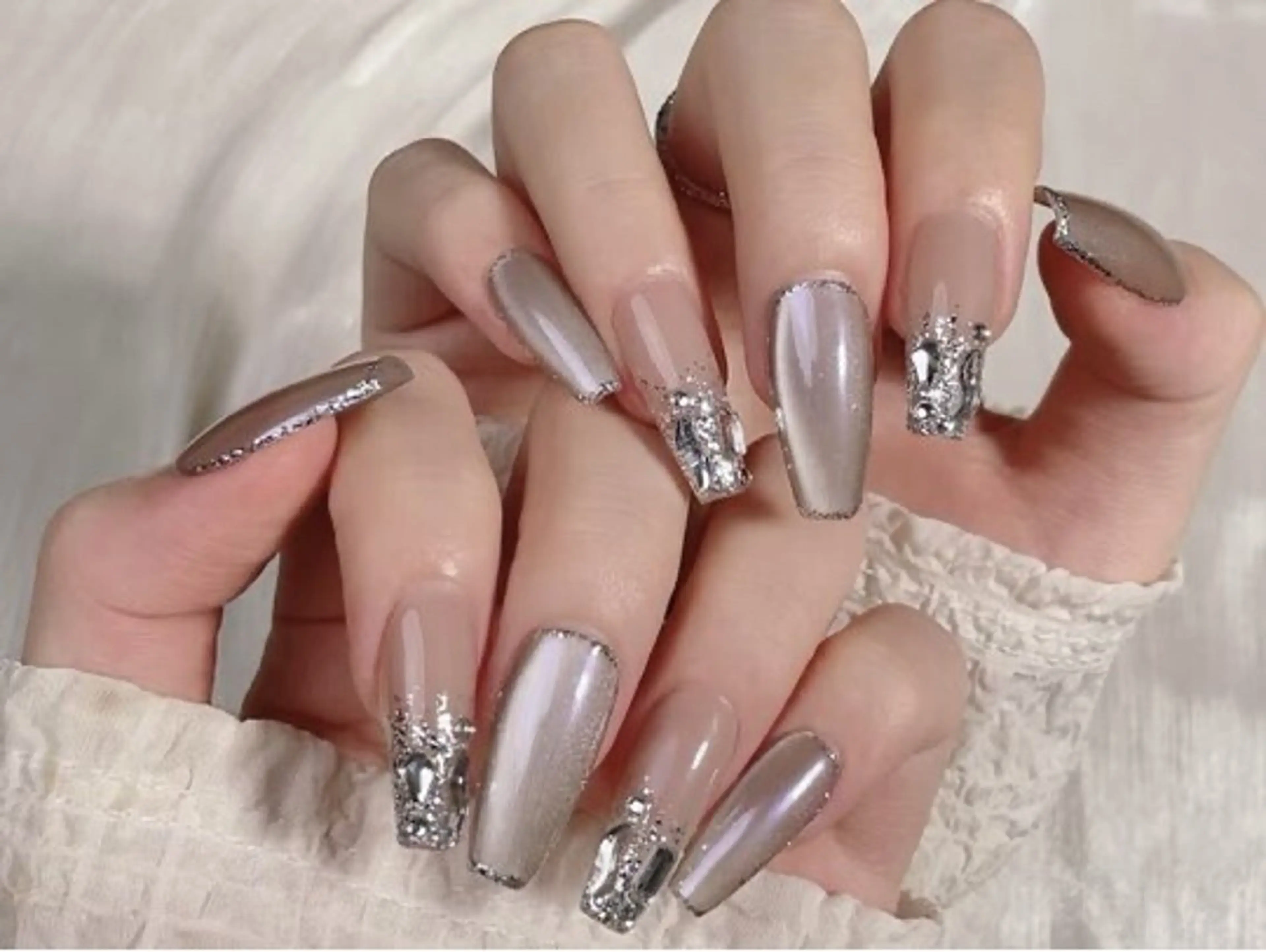 ネイル 長さ出し ネイルチップ Amour所属・パラジェル登録店 アイラッシュ＆ネイルのネイルデザイン