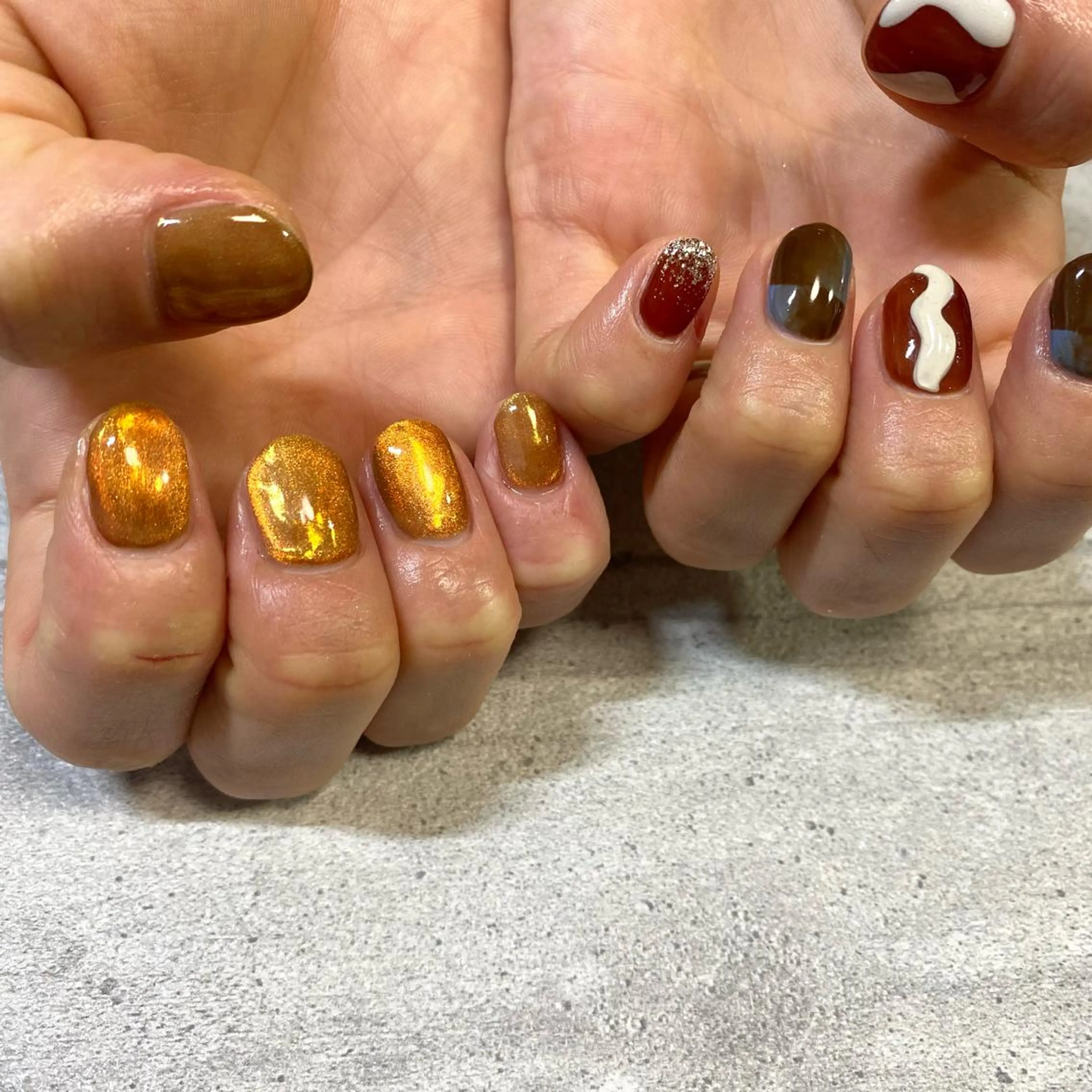 ショート カラー パーマ ヘアアレンジ メンズ キッズ ネイル マツエク・マツパ アイブロウ ニュアンスネイル ニュアンスパーマ ハンドネイル ハンドケア 今福鶴見ネイル 8(ｴｲﾄ)のネイルデザイン