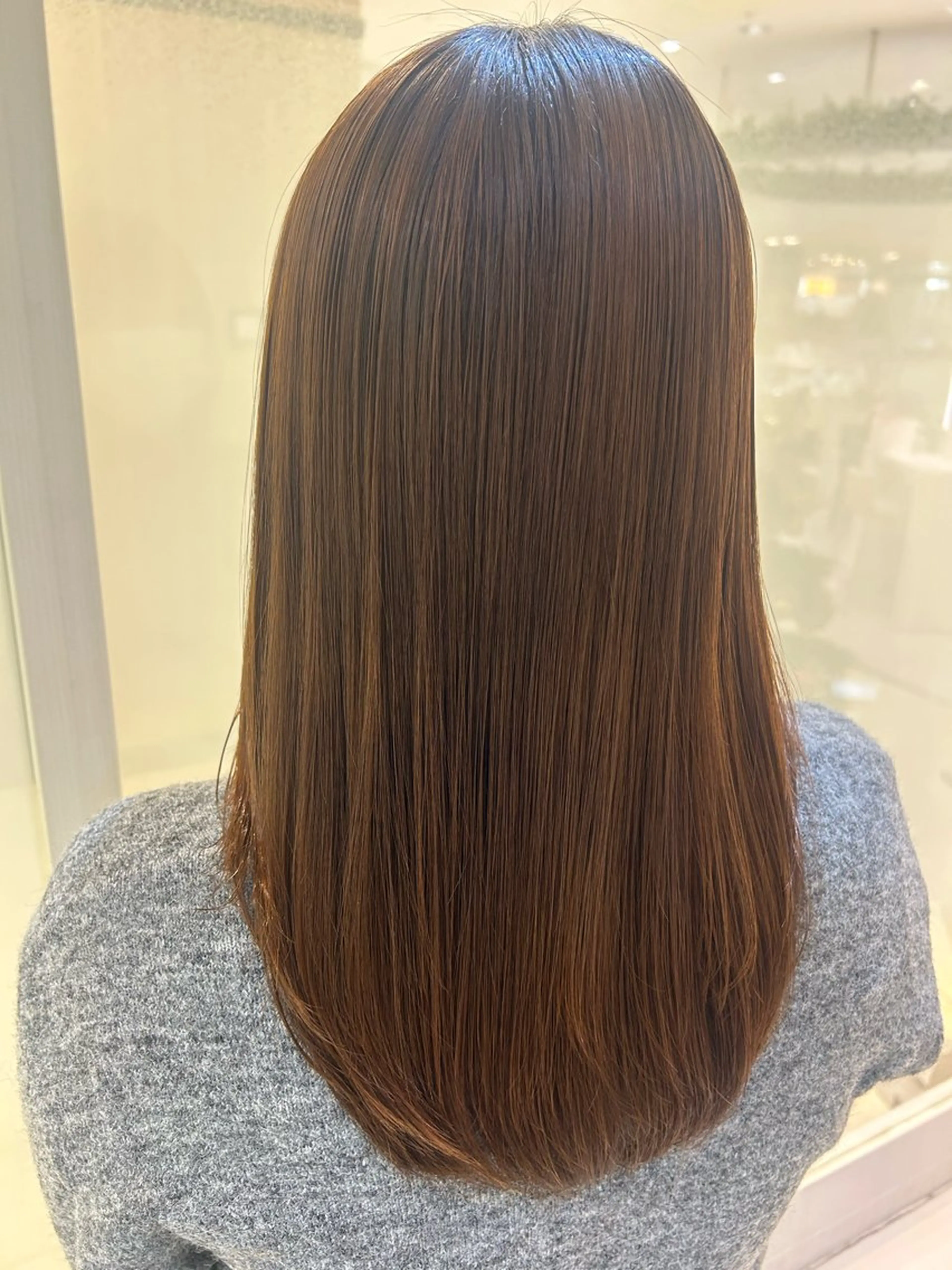 セミロング カラー ヘアカラー トリートメント パーソナルな髪質改善 縮毛矯正ササキナツミのヘアスタイル