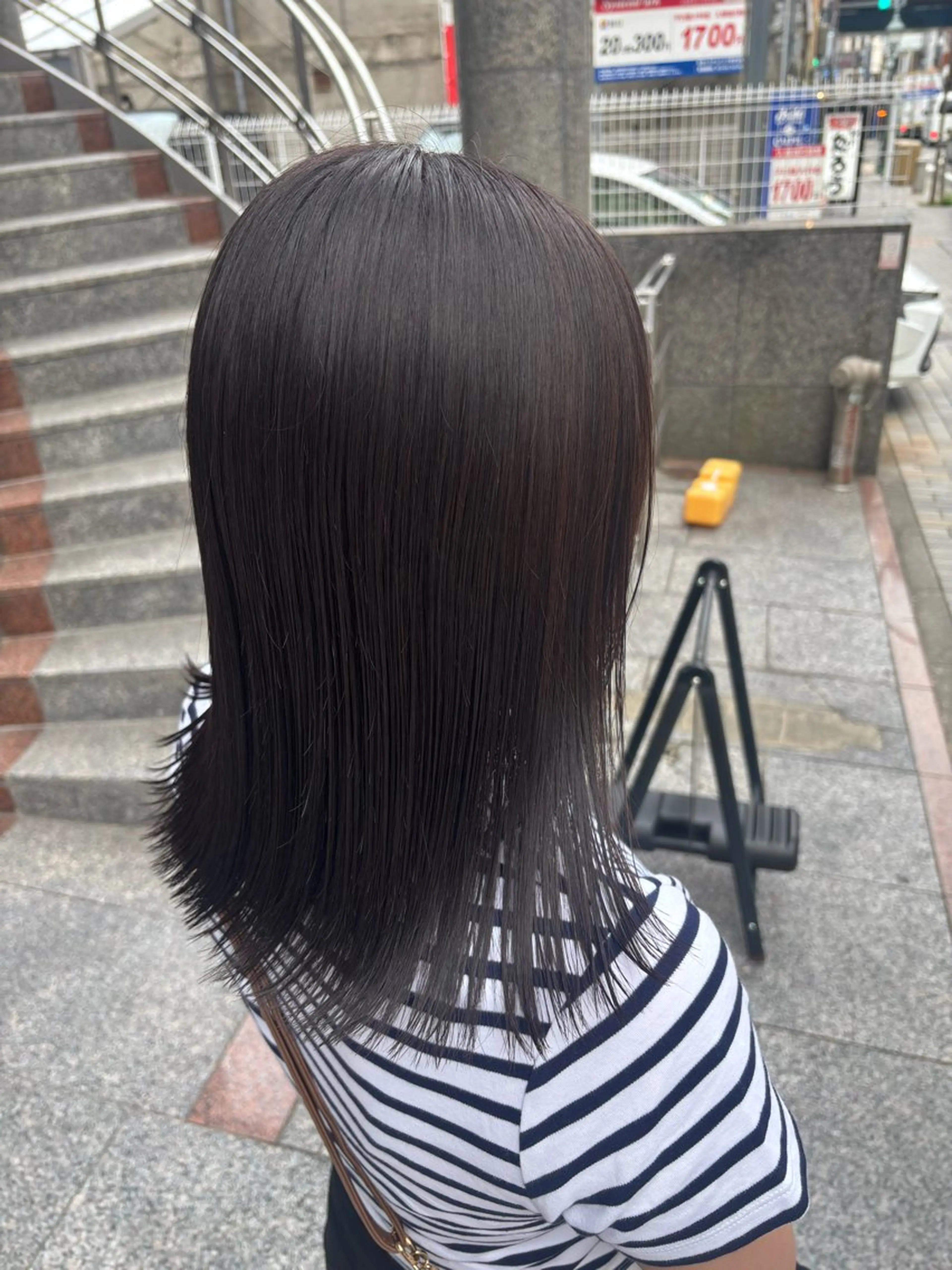 ミディアム カット ヘアカラー トリートメント 勝海 絢音のヘアスタイル