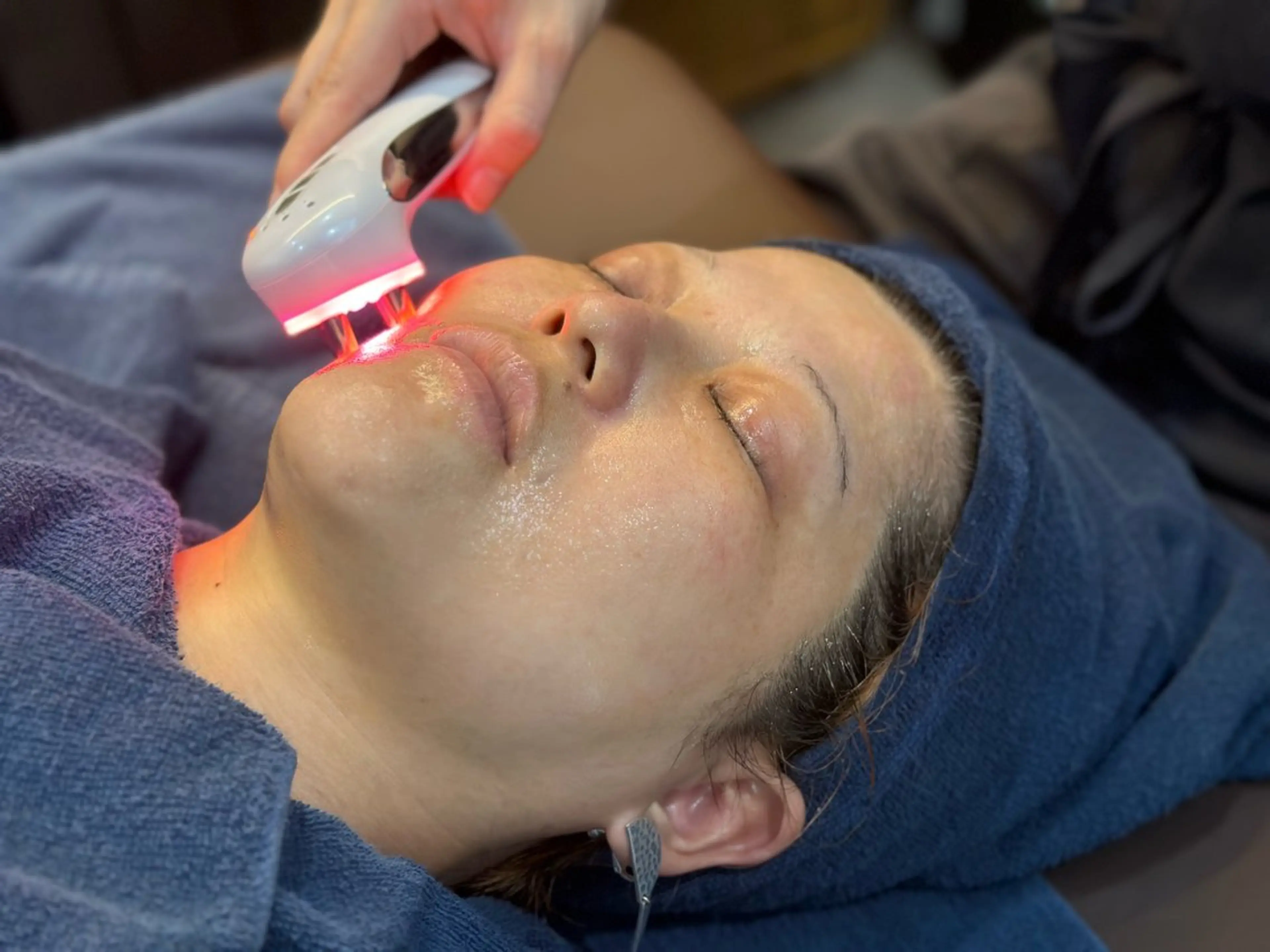 【乾燥対策にプレミアム保湿ケア】 贅沢3種類の幹細胞美容液をたっぷり導入！肌内部へ潤いを与え、もちもちお肌に♪の写真