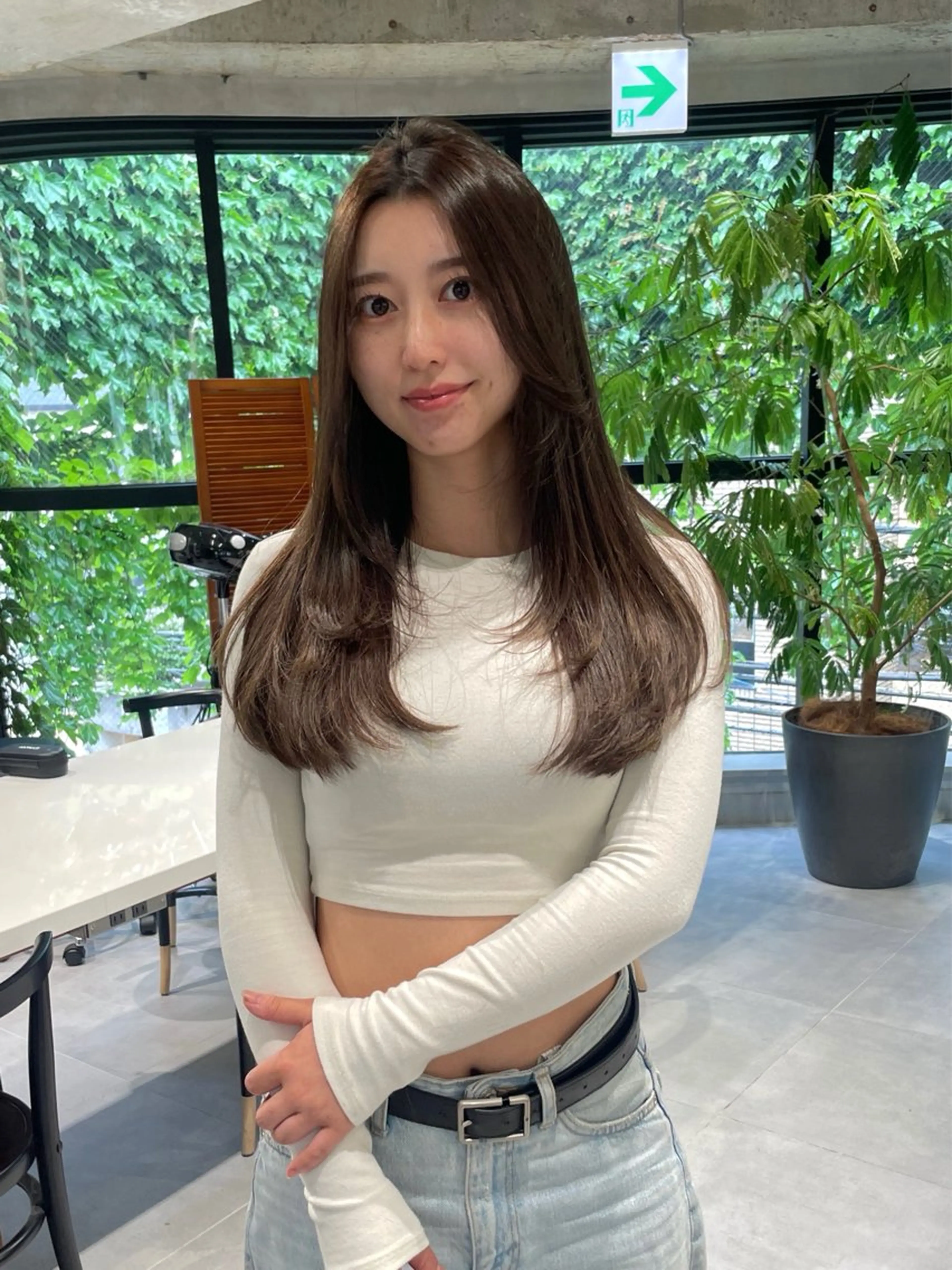 セミロング レイヤーカット risa 。のヘアスタイル