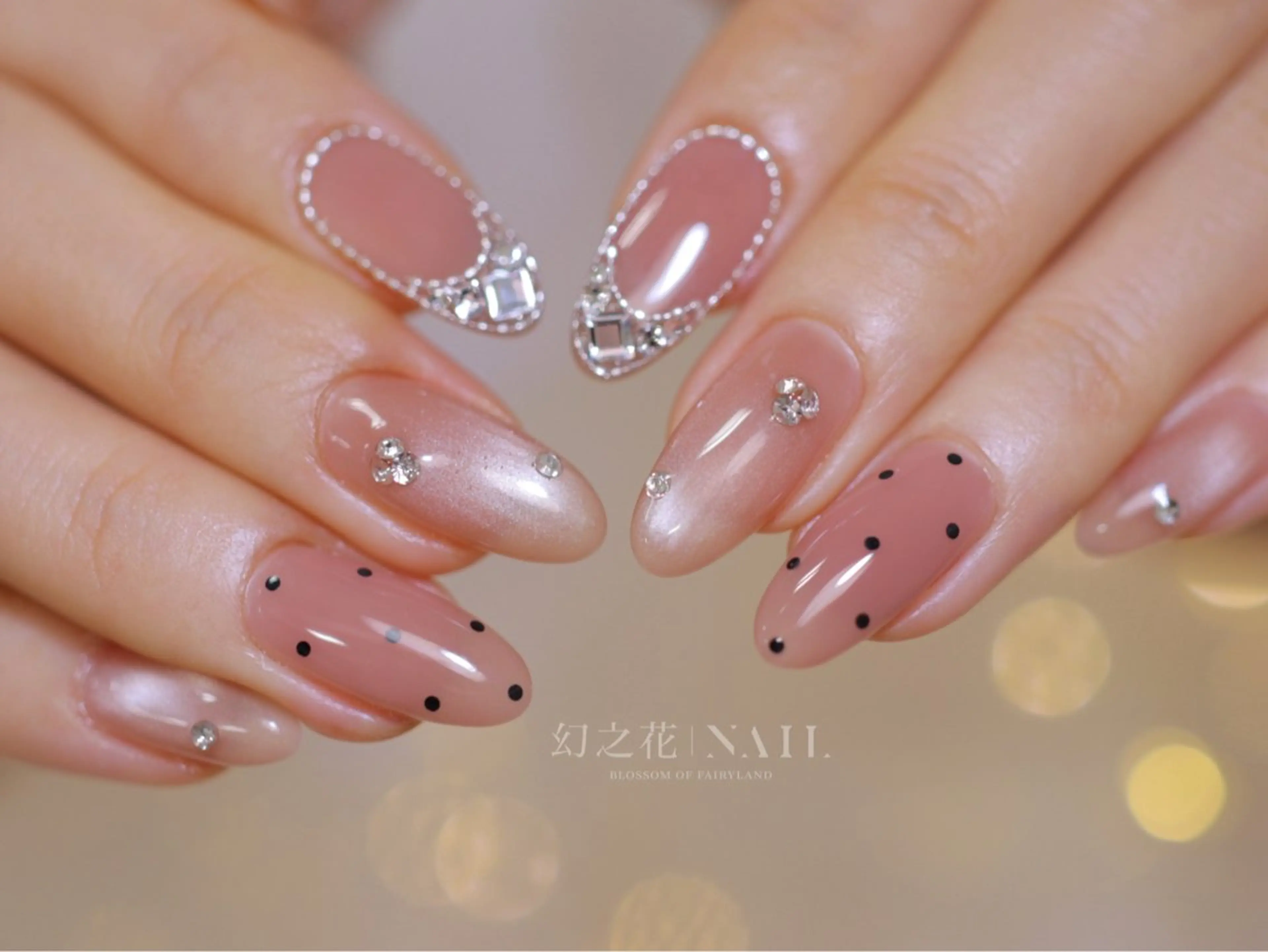 ネイル ドット マグネットネイル ハンドネイル 幻之花Nail所属・幻之花 Nailのネイルデザイン