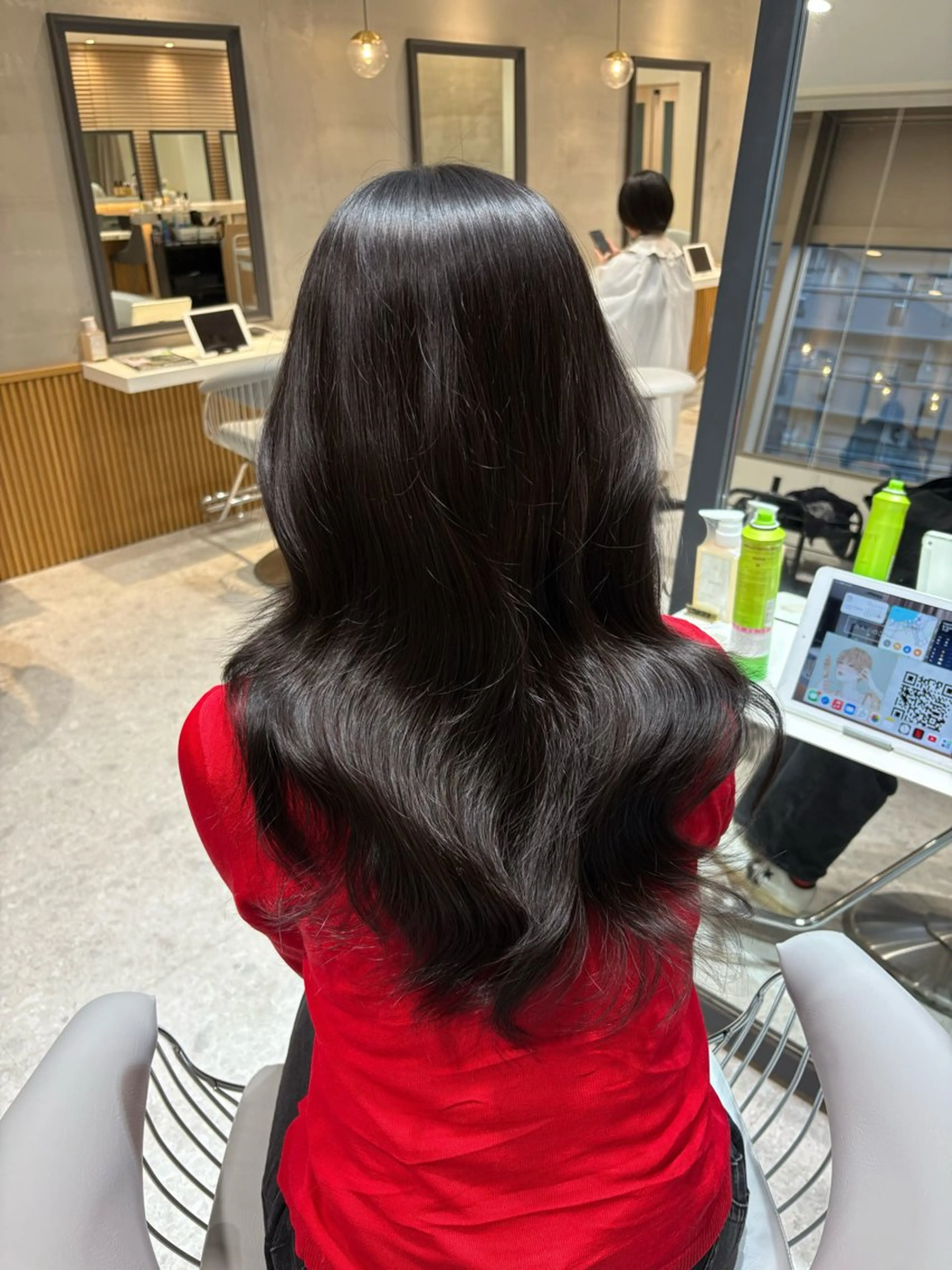 セミロング ヘアカラー トリートメント イウラ ショウヤのヘアスタイル