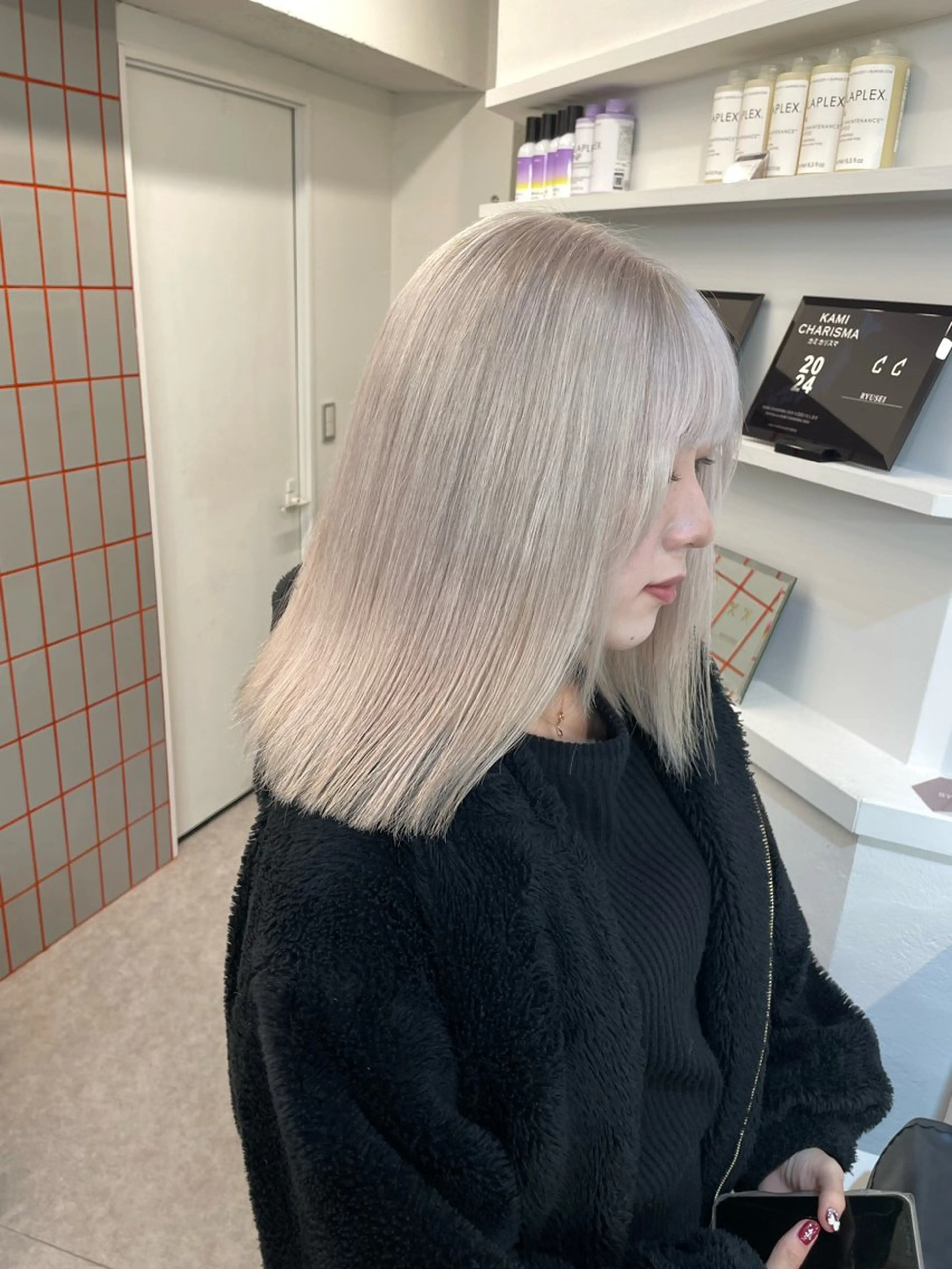 ミディアム 韓国ハイトーン🦋 hikariのヘアスタイル