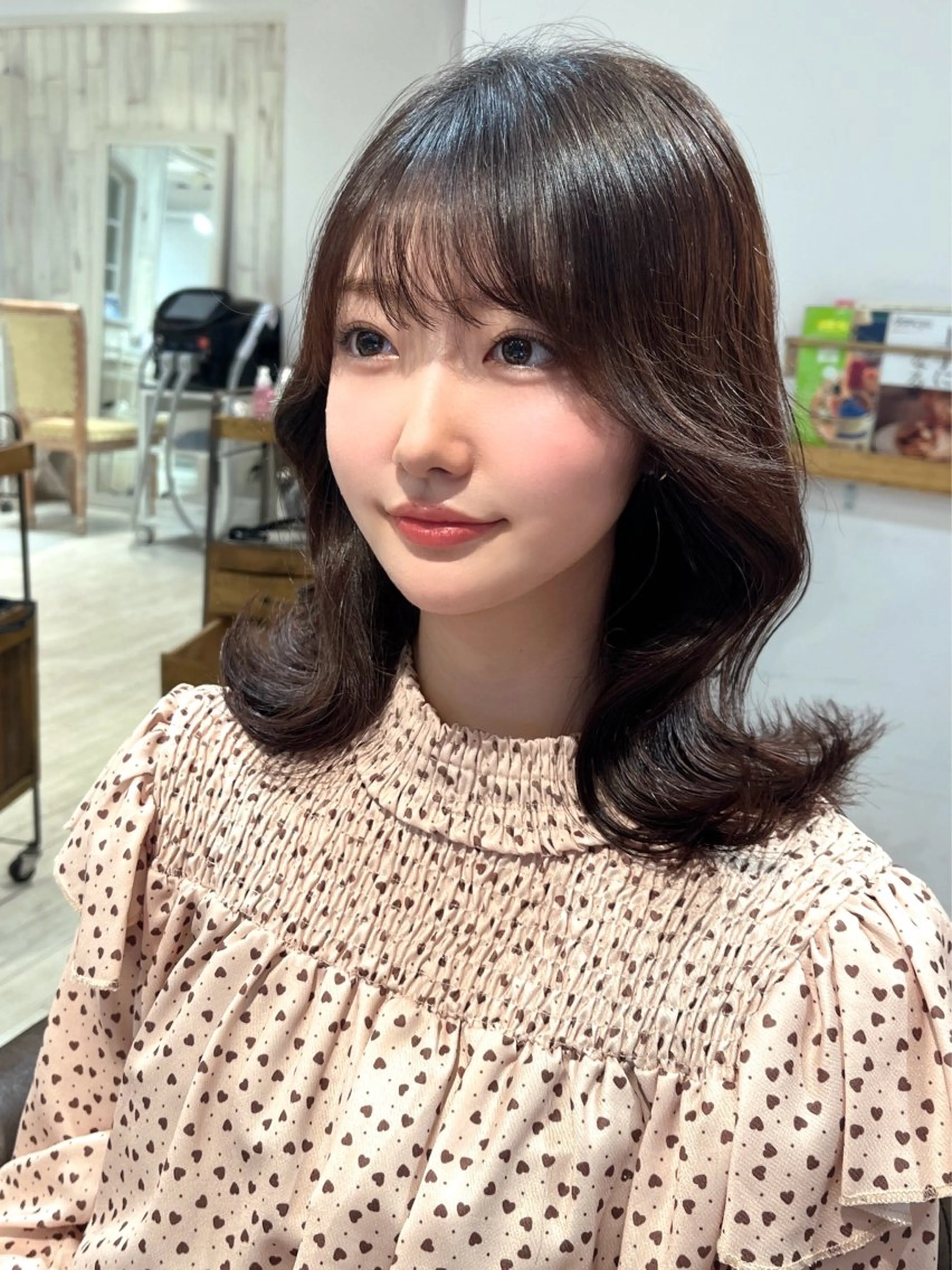 セミロング カラー パーマ ヘアアレンジ 透明感カラー グレージュ くびれヘア 韓国風ヘア 似合わせカット カット ヘアカラー トリートメント レイヤーカット ✨️進藤ひかりのヘアスタイル