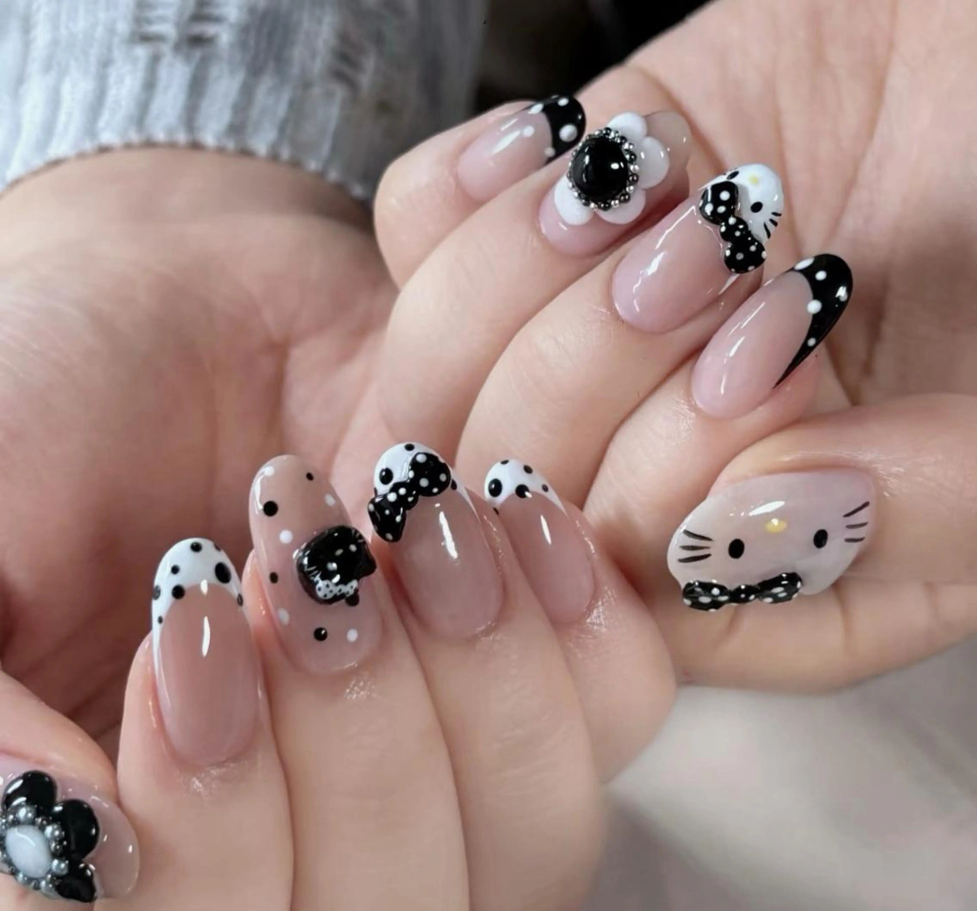 ネイル ハンドネイル 🎀 NaNa_nailのネイルデザイン