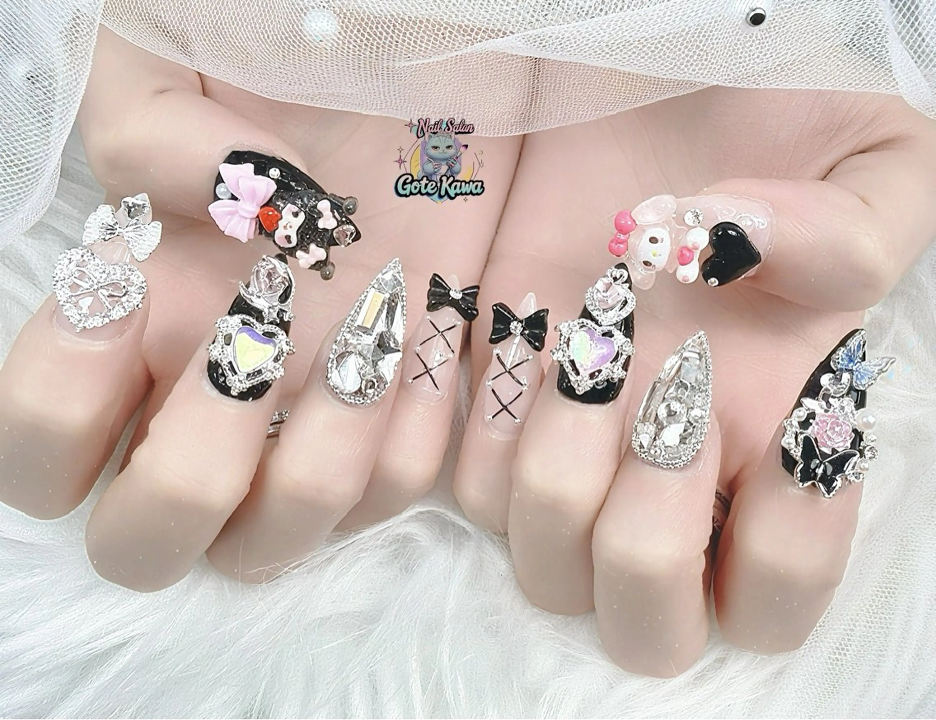 ネイル アートネイル リボン ハンドネイル ハンドケア Gote Kawa nail salonのネイルデザイン