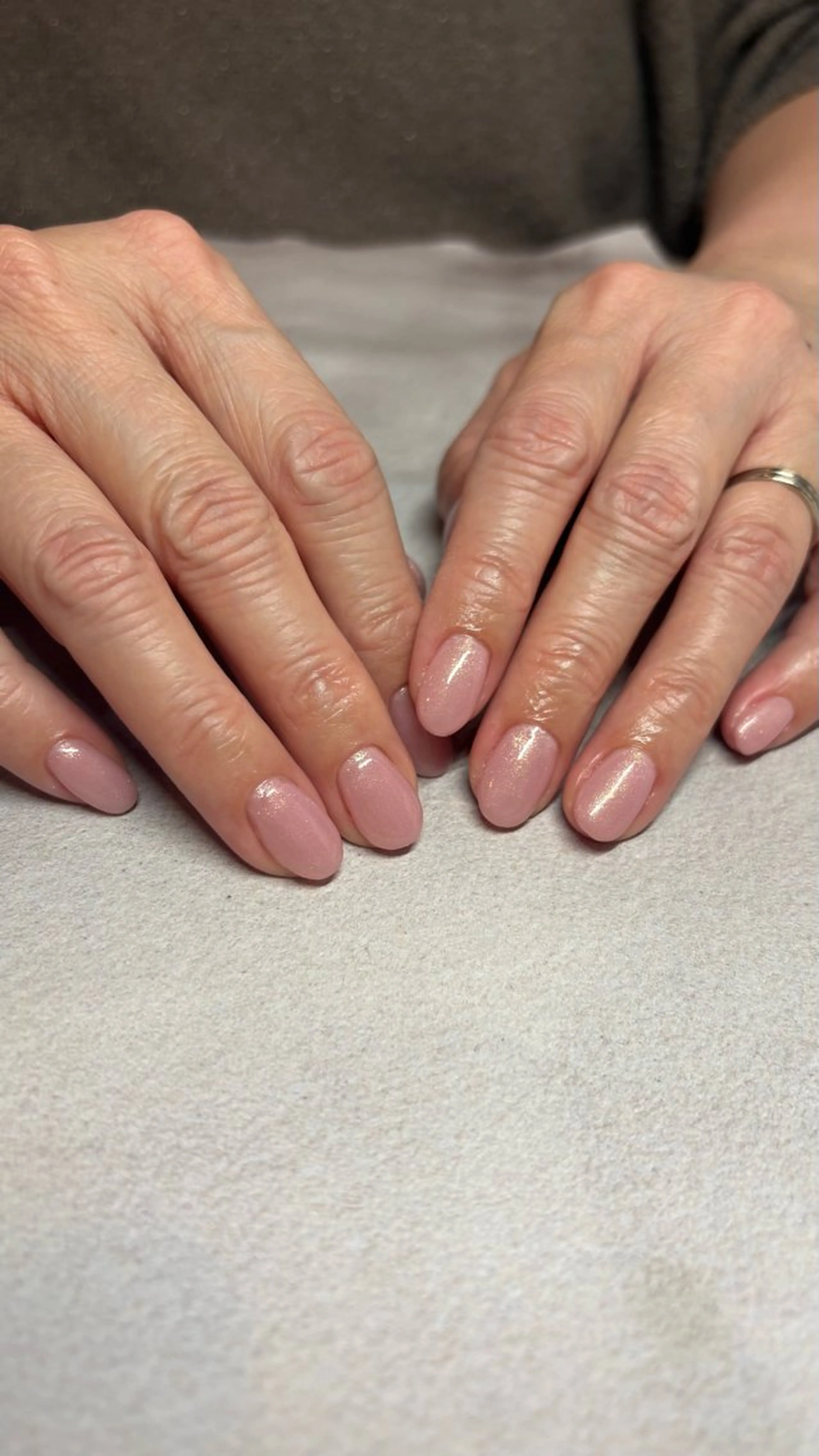 ネイル ラメ(グリッター) 人見 菜巴（ネイリスト）のネイルデザイン