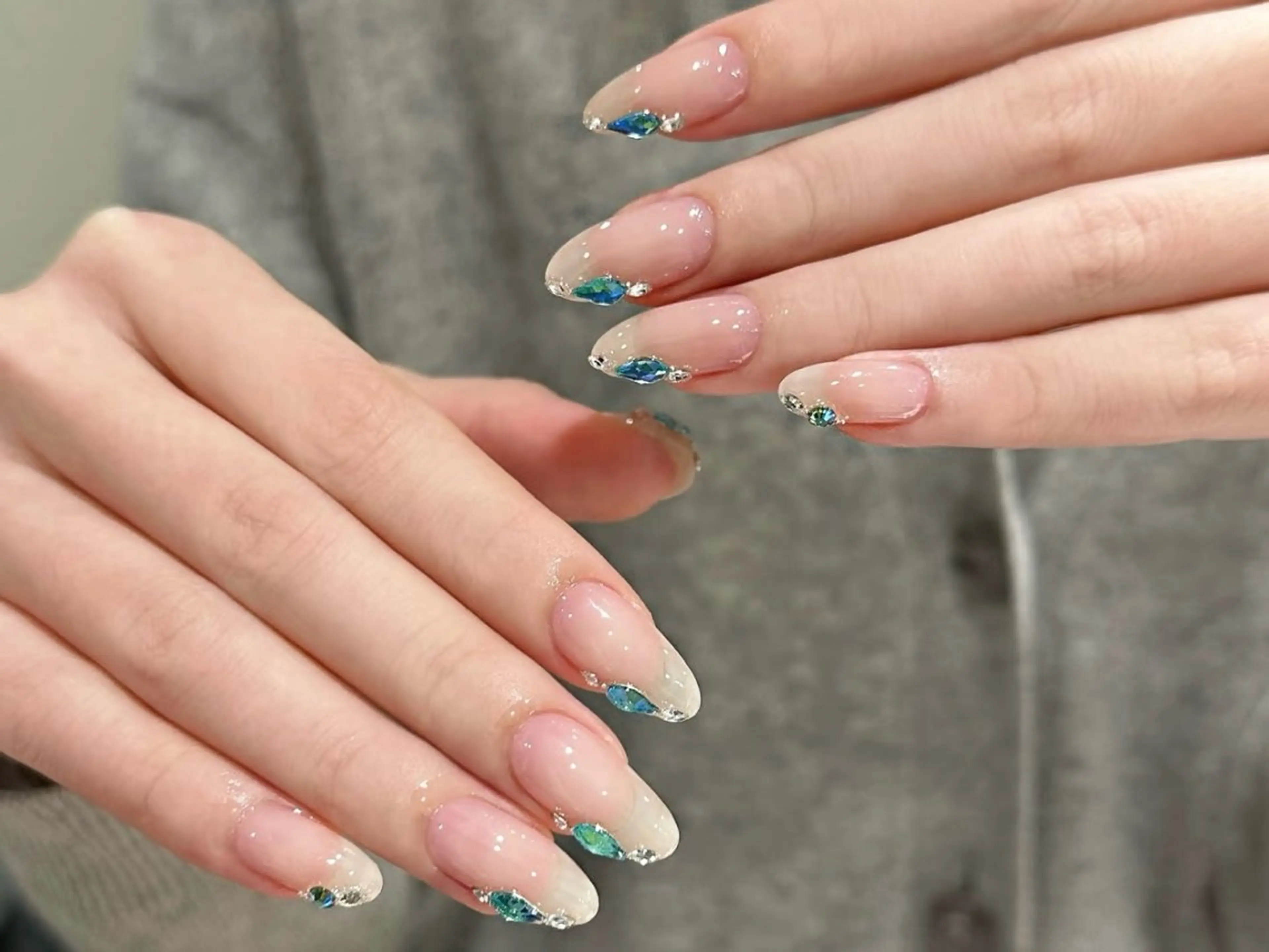 セミロング ハンドネイル Chic Muse nail salonのネイルデザイン