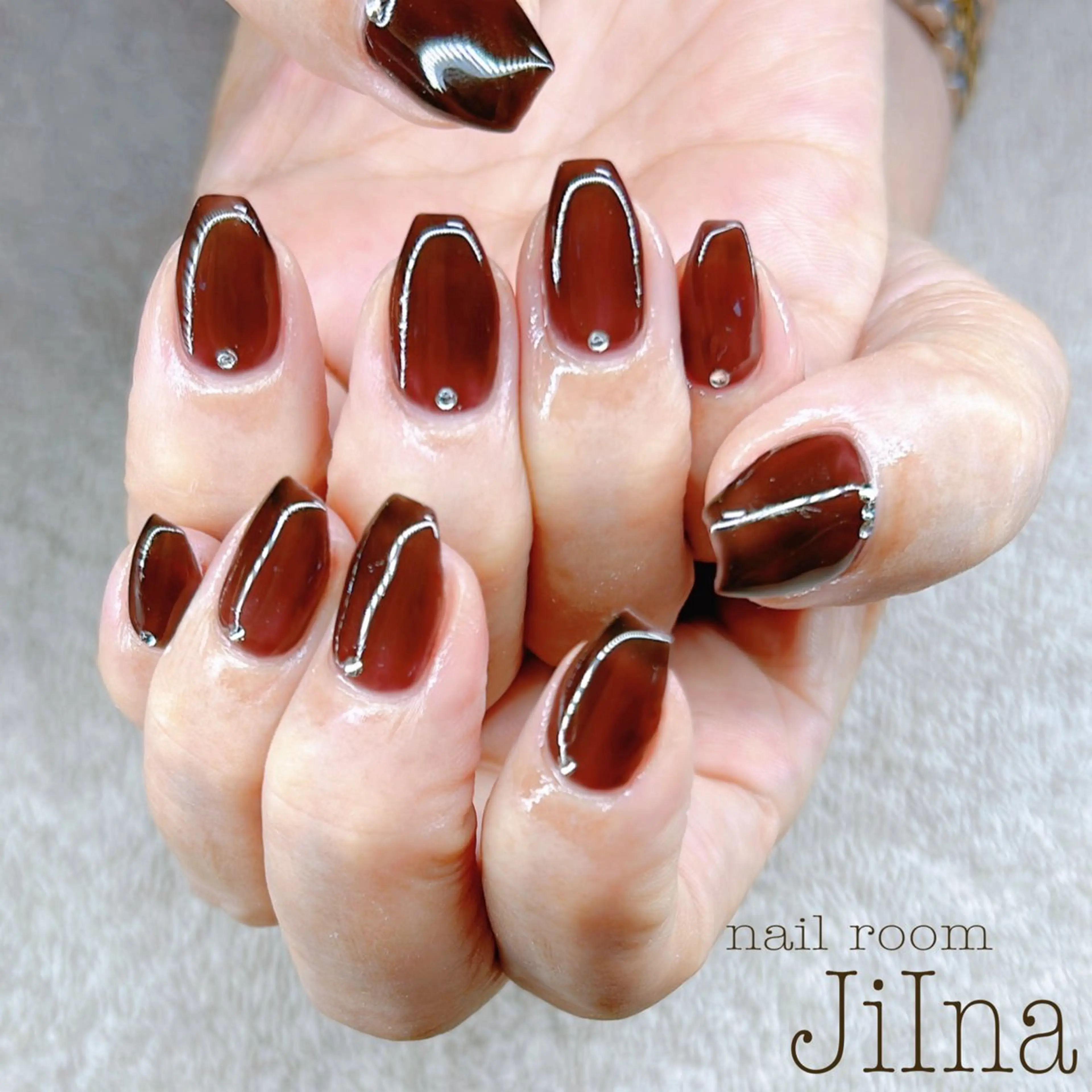ネイル ワンカラーネイル ストーンネイル JiIna nailのネイルデザイン