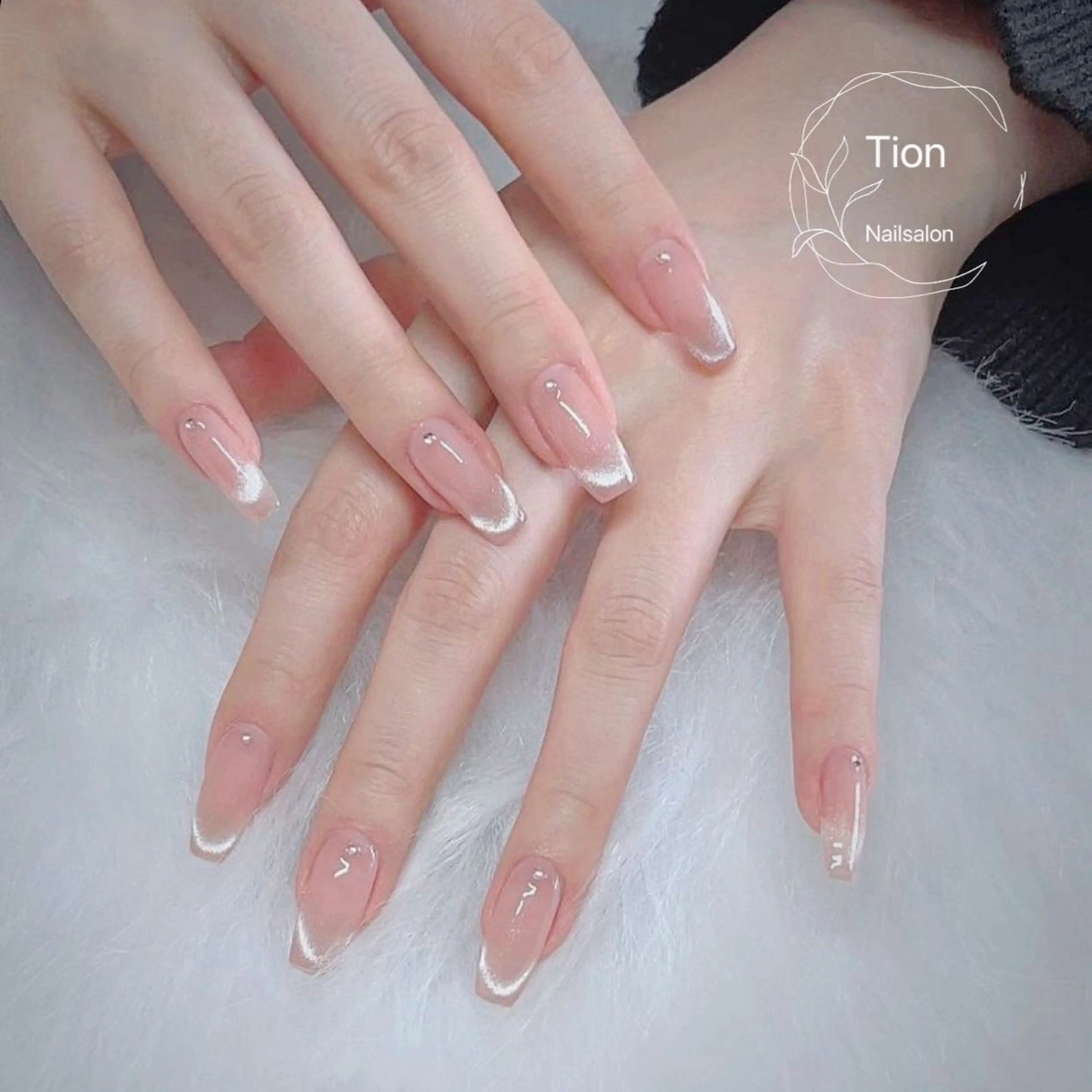 ネイル チークネイル 長さ出し フットネイル フレンチネイル ジェルネイル Nailsalon Tion 横浜西口店のネイルデザイン