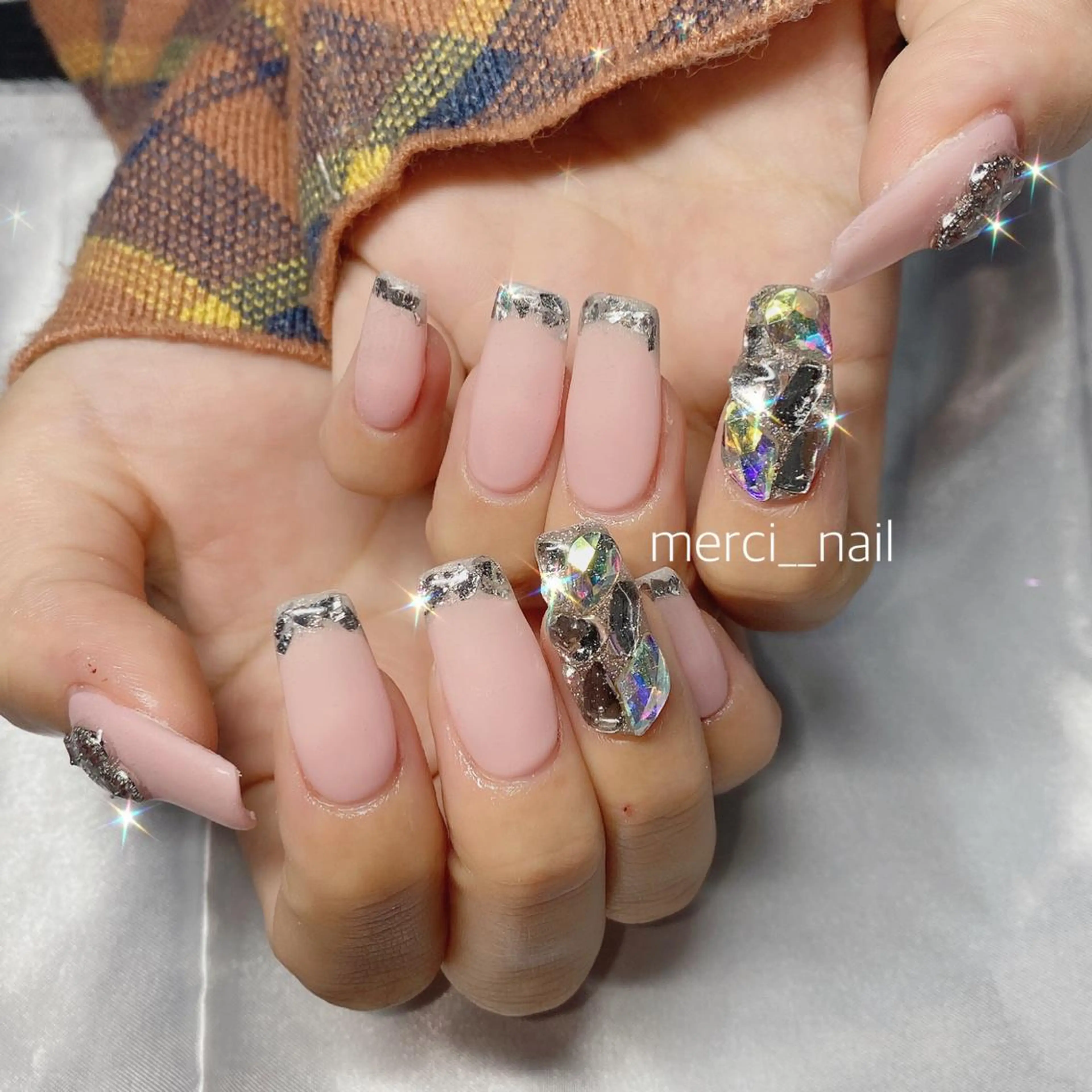 ネイル クリアネイル フラッシュネイル フレンチネイル 韓国ネイル マグネットネイル ハンドネイル merci nail所属・merci nailのネイルデザイン