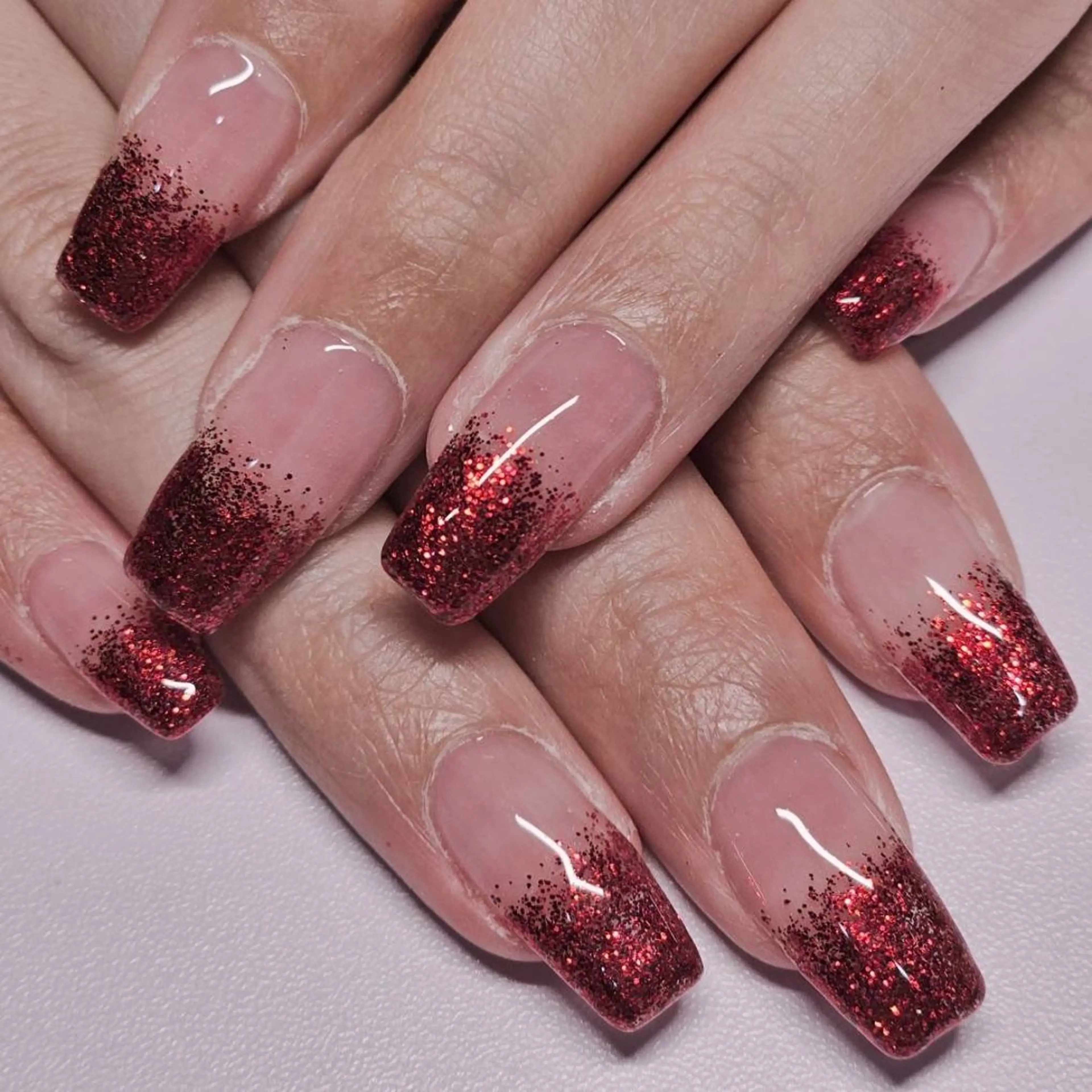 ネイル グラデーション ラメ(グリッター) 赤色 ハンドネイル よしだ ひろきのネイルデザイン