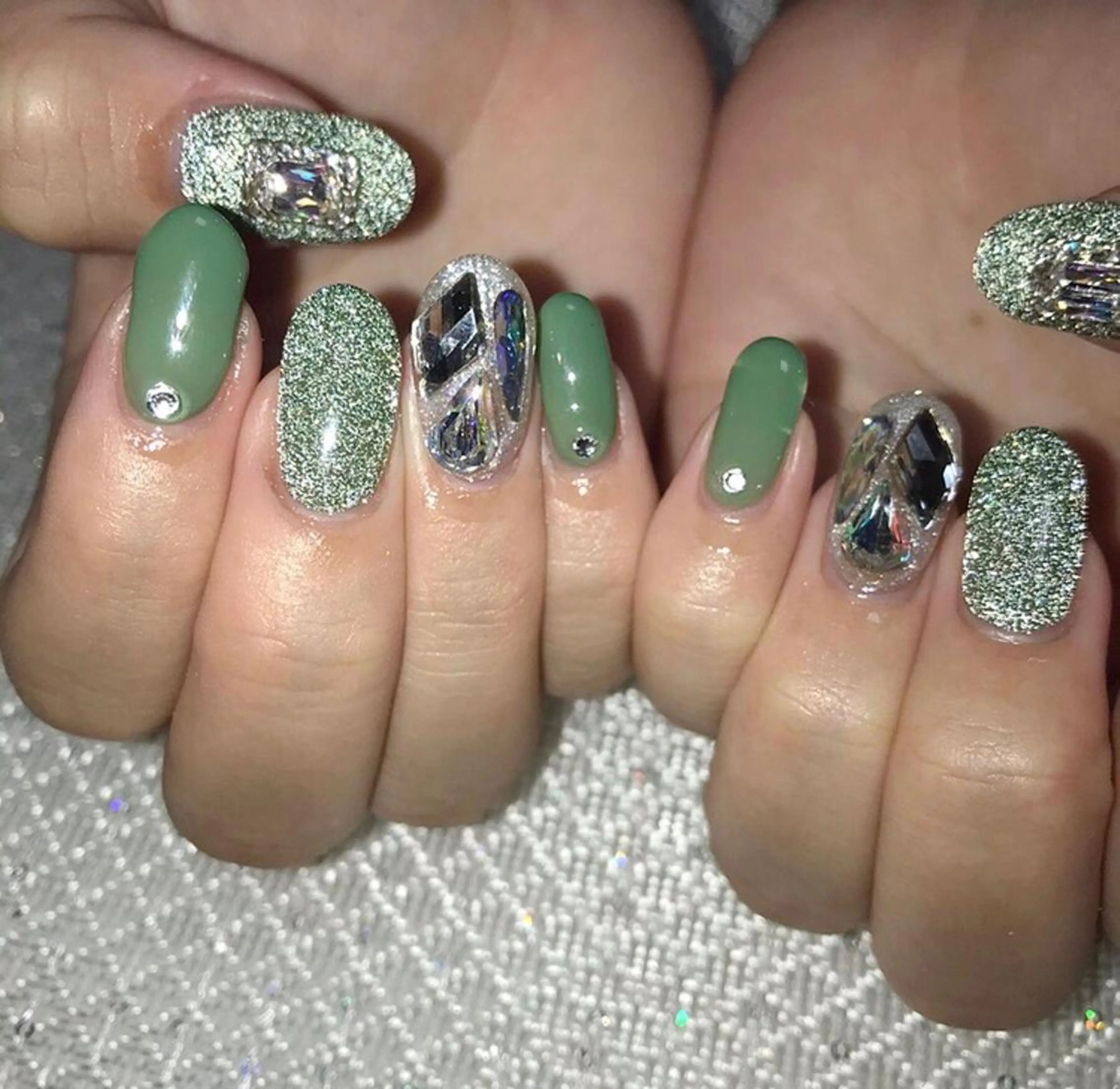 ネイル MoonLight MIHOのネイルデザイン