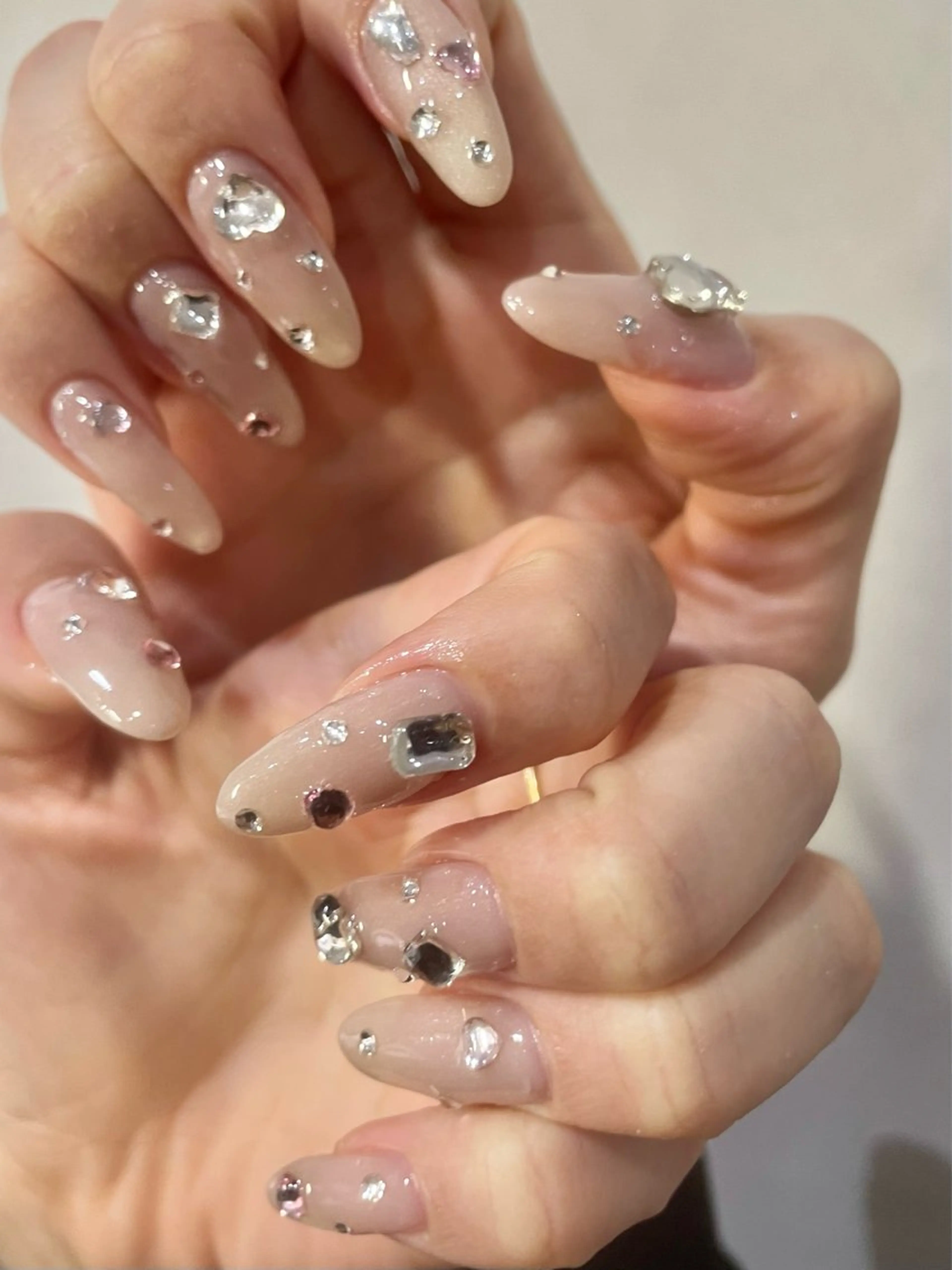 ネイル キラキラネイル ハンドネイル Lily nail 大濠店所属・Lily イシイのネイルデザイン