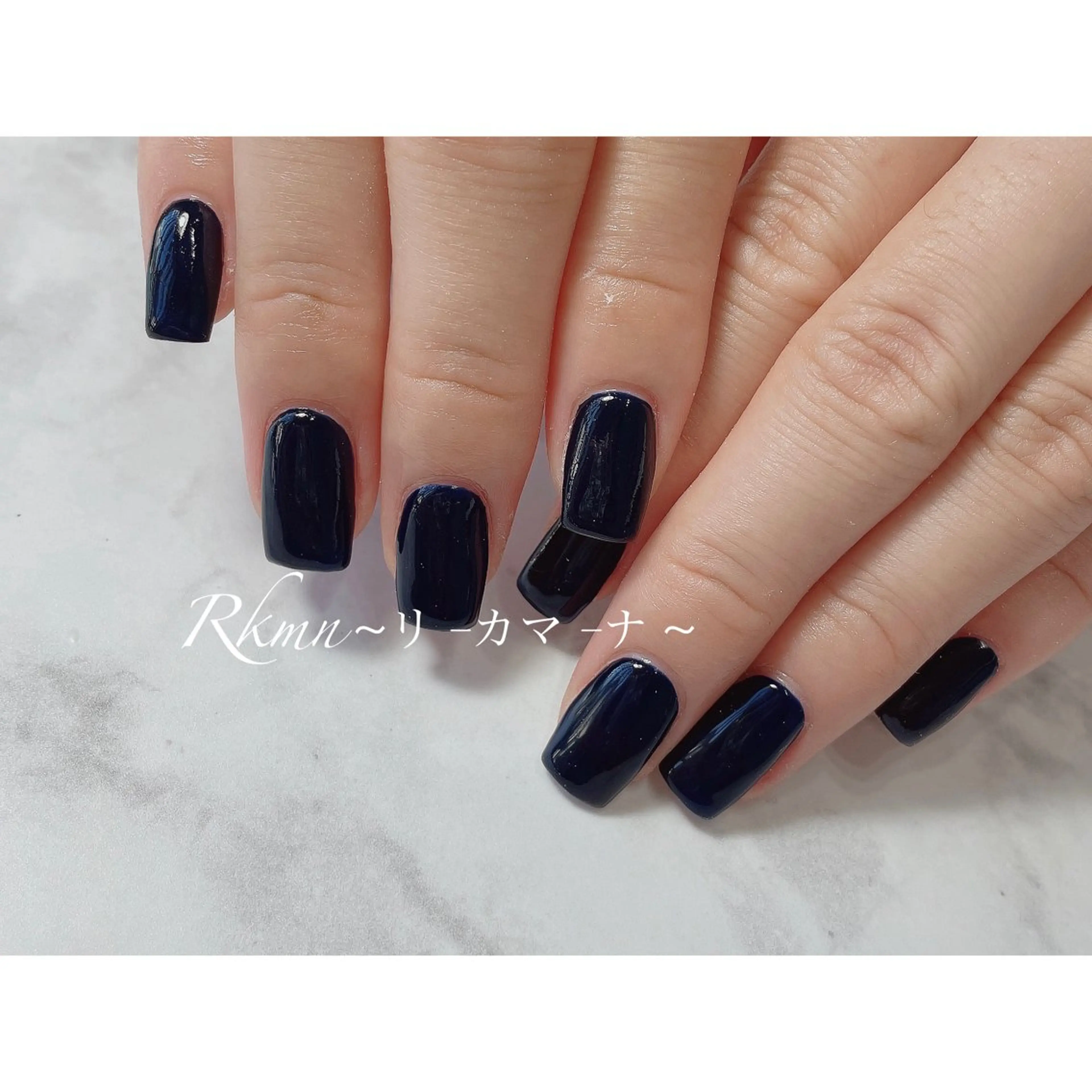 ネイル アートネイル ネイビー ワンカラーネイル 春ネイル ハンドネイル フットネイル ハンドケア Rkmn ~リ-カマ-ナ~のネイルデザイン