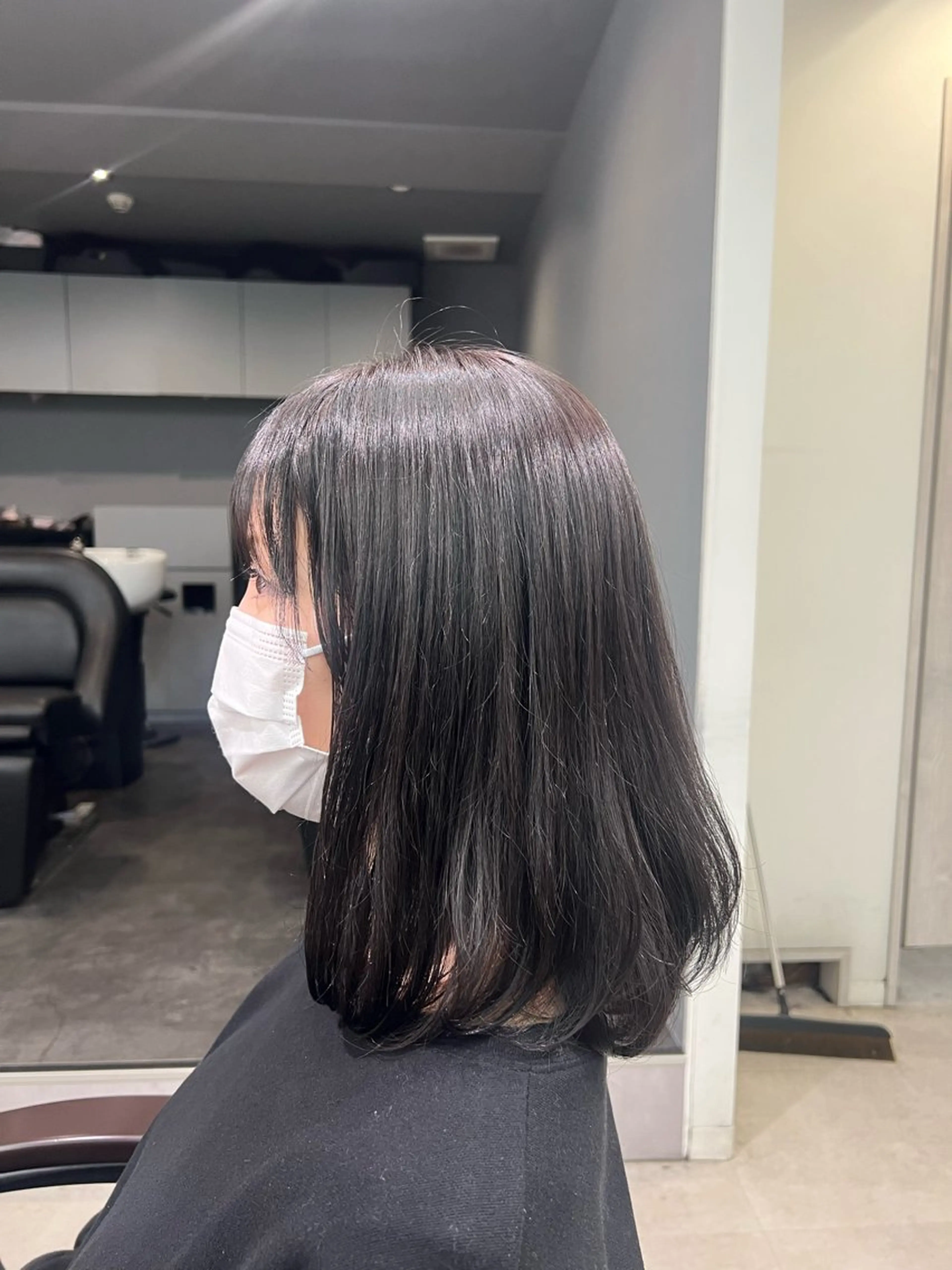 セミロング カラー kei/透明感カラー /縮毛矯正/メンズのヘアスタイル