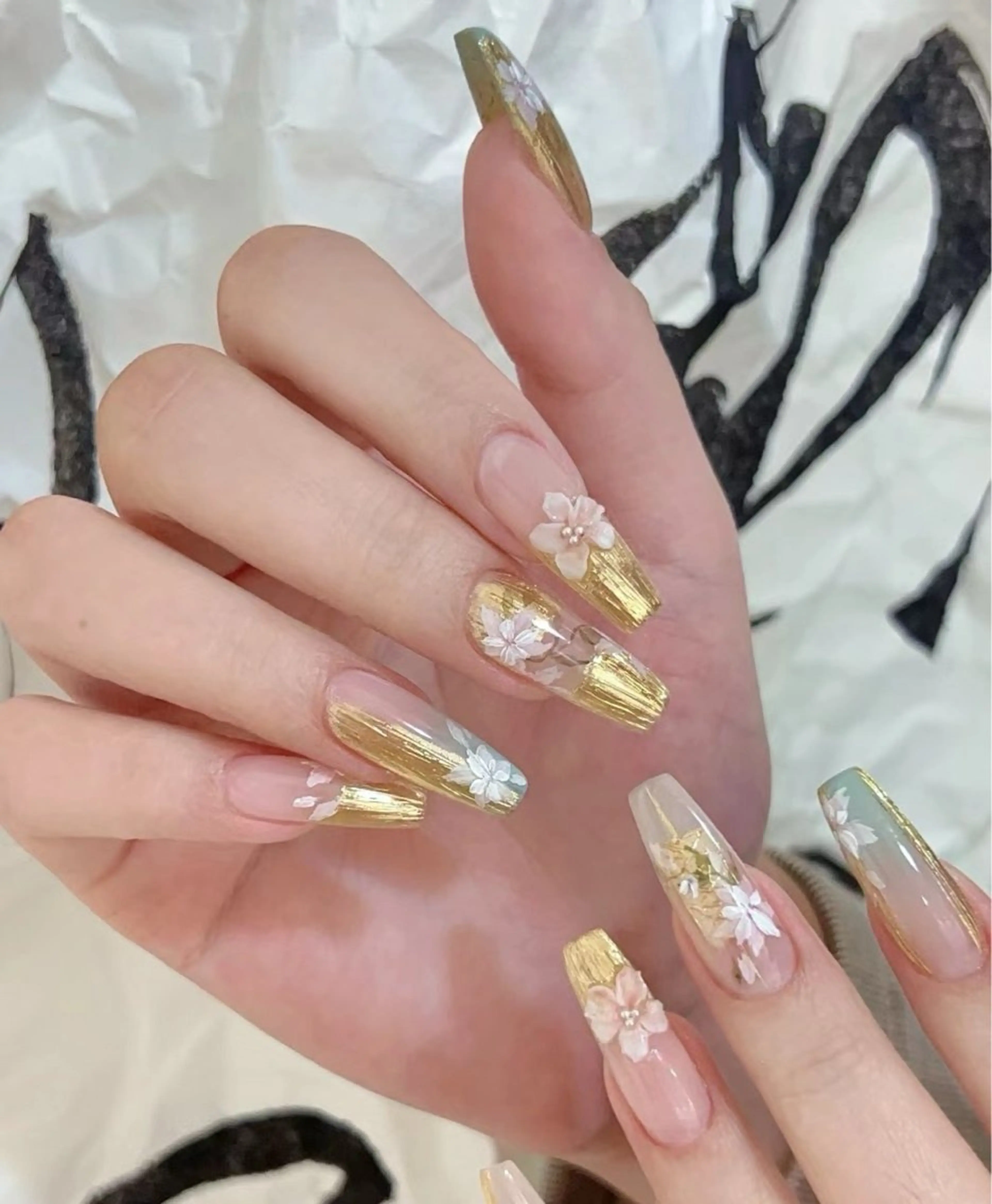 ネイル pink ladyサロン所属・べ にのネイルデザイン