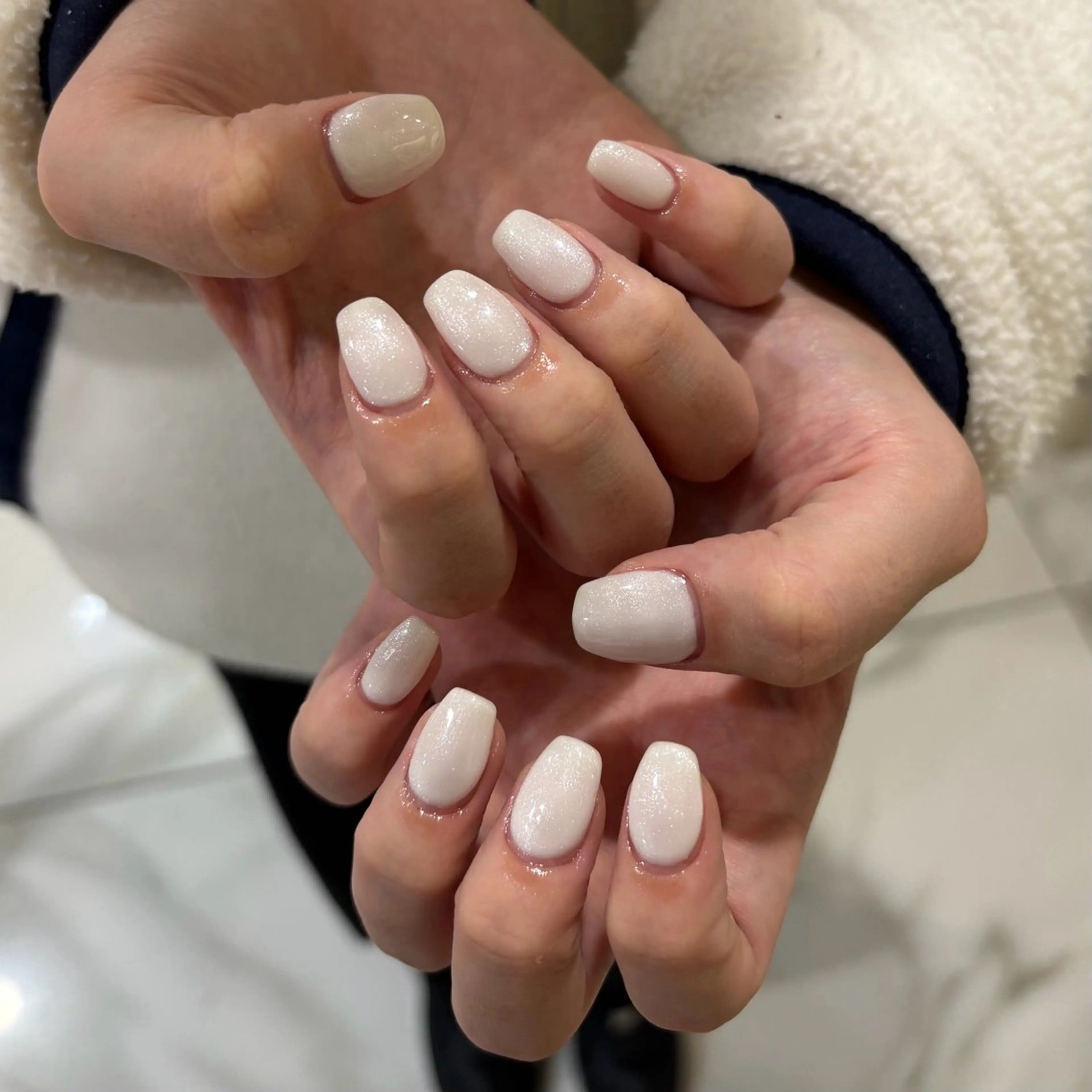 ホワイトラメ ワンカラー(オフなし)🌨の写真