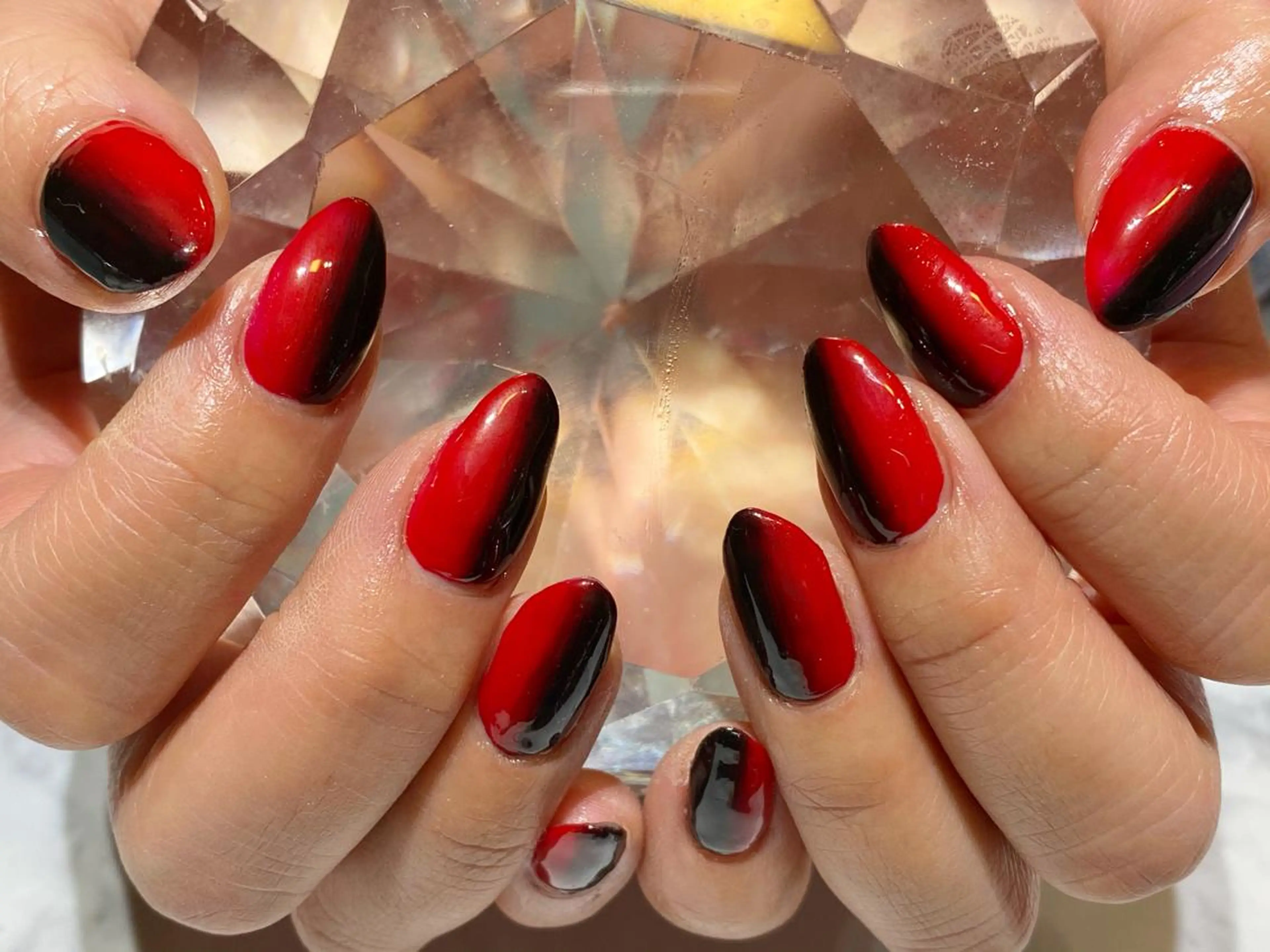 ネイル ジェルネイル YUN 💅のネイルデザイン