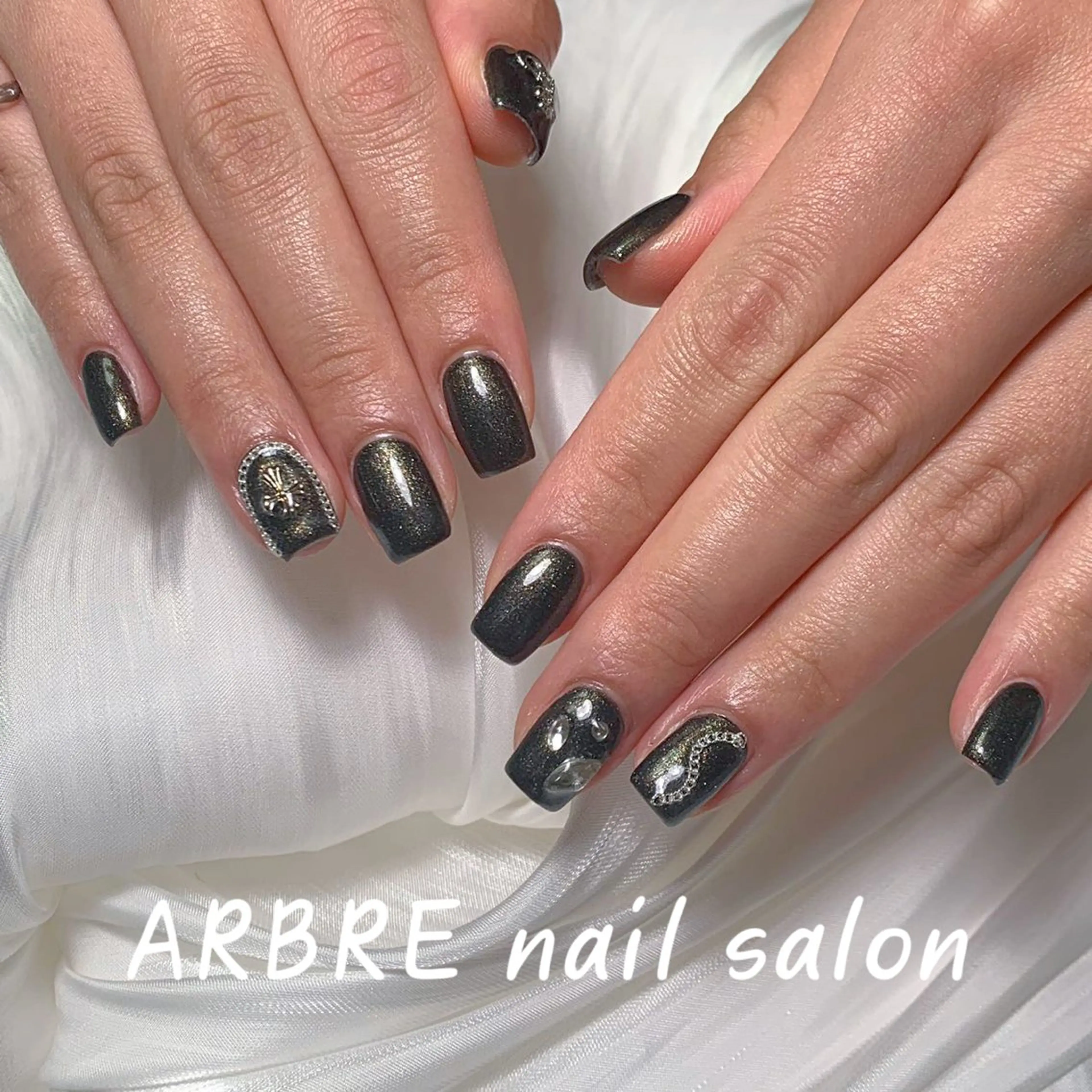 ネイル ハンドネイル ハンドケア 小林 凛のネイルデザイン