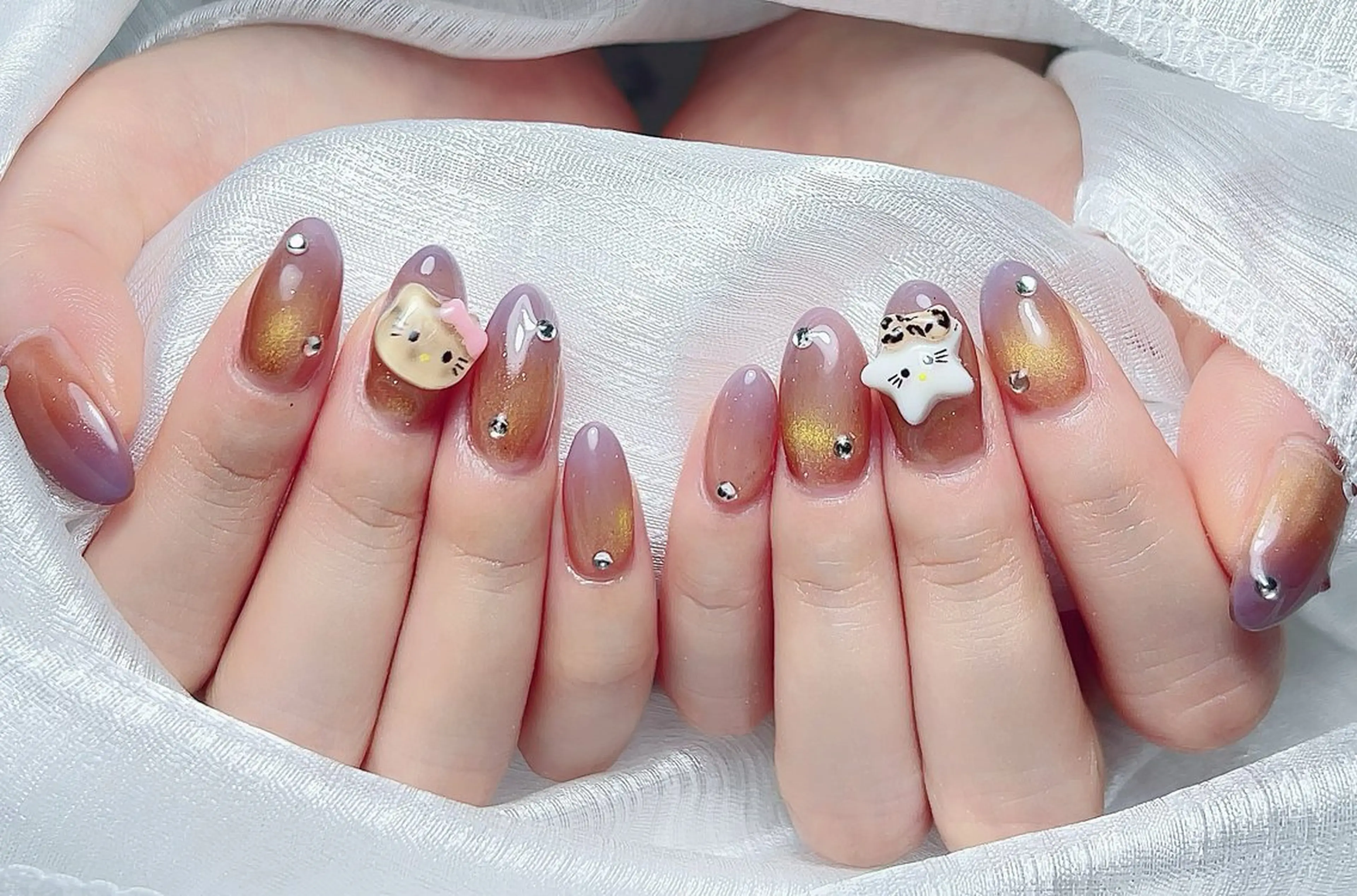 ネイル ストーンネイル ハンドネイル klee nailのネイルデザイン