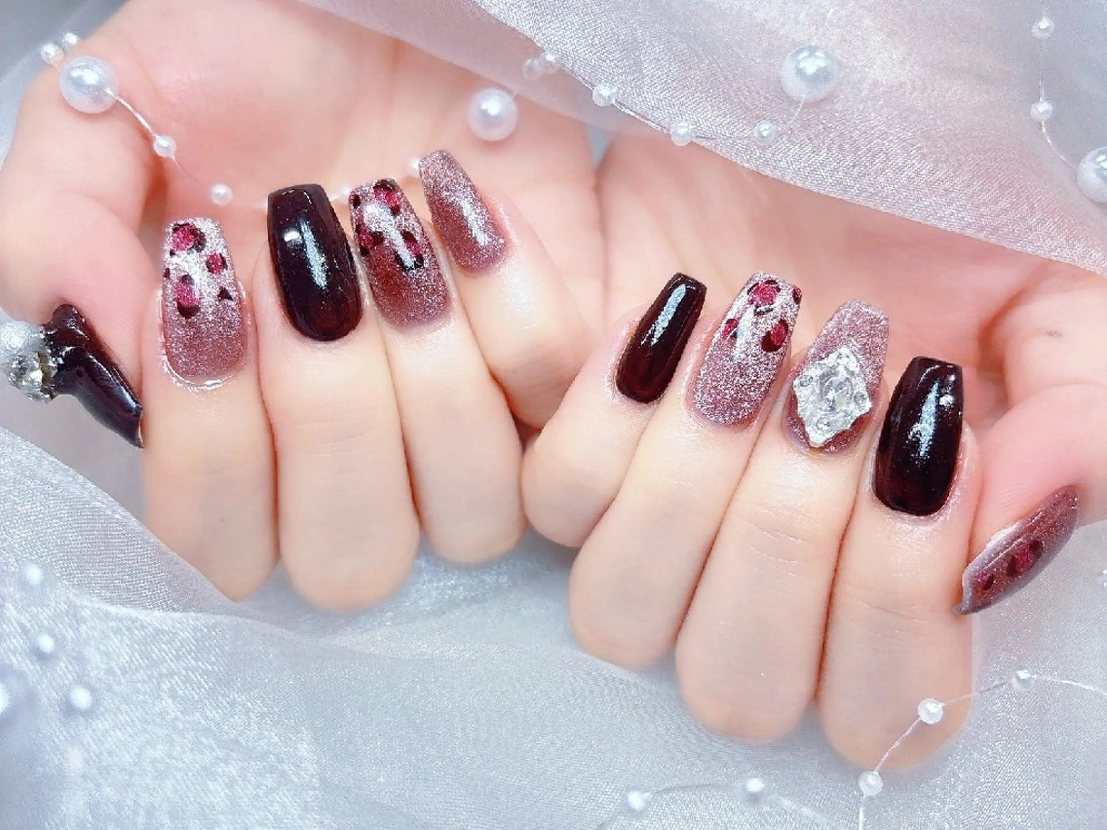 ネイル 長さ出し フラッシュネイル フレンチネイル ジェルネイル キラキラネイル Chouette Nailのネイルデザイン