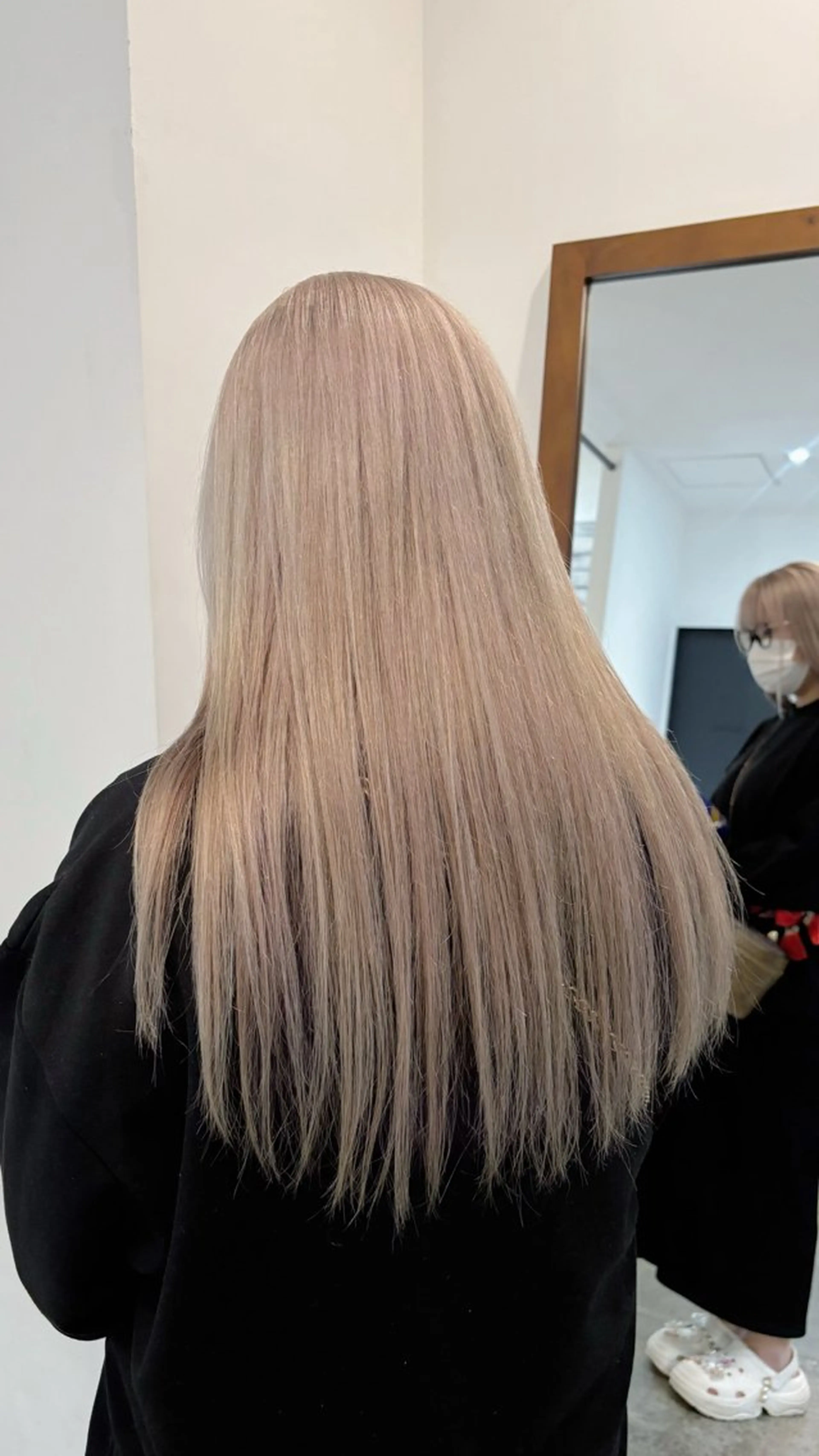 ロング カラー ベージュカラー ホワイトベージュ ヘアカラー Buddyhair LEAP所属・ひいろ パーマ/ダブルカラーのヘアスタイル