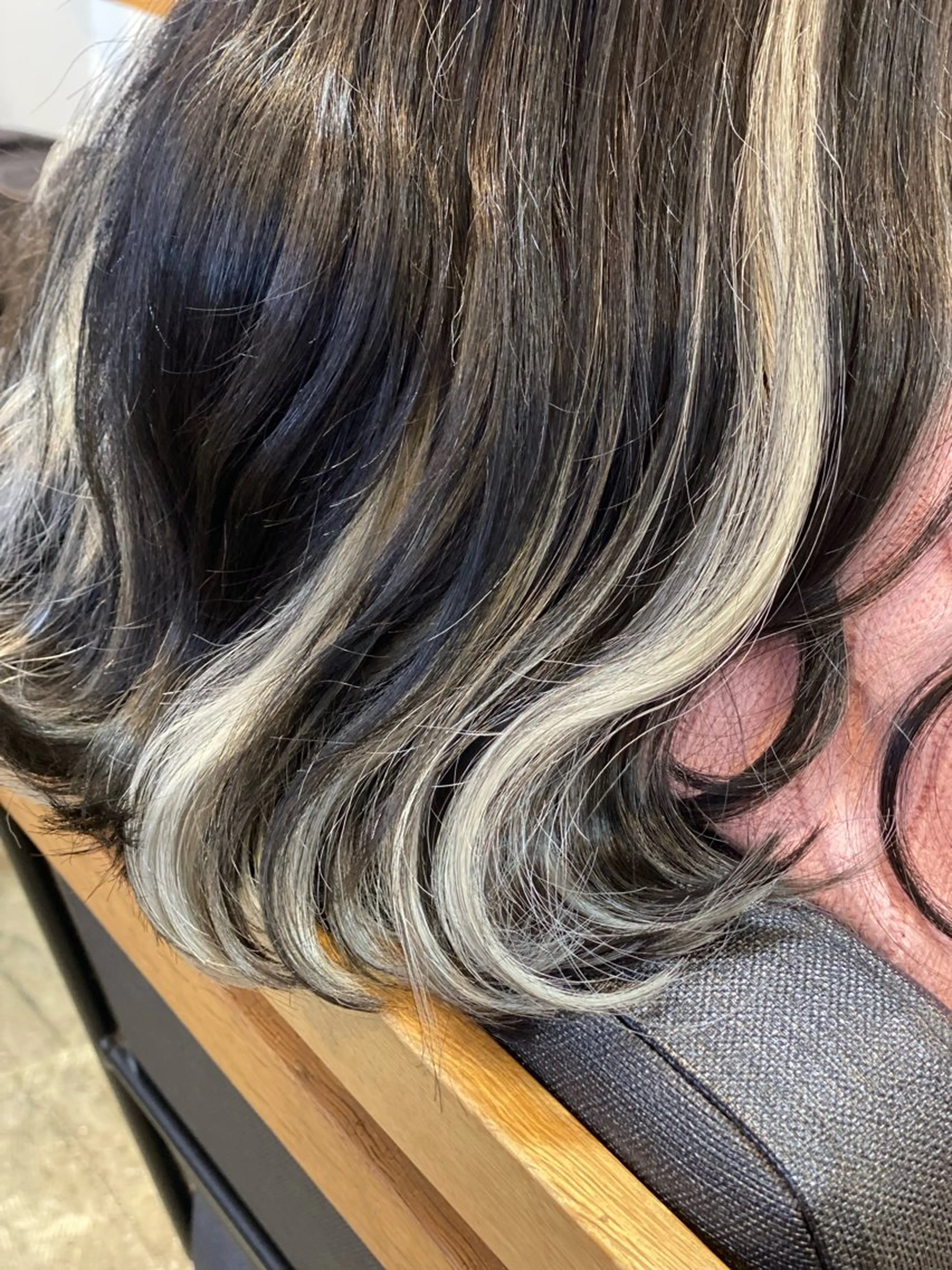 💐インナーカラー（ブリーチ込み）➕全体カラー💐の写真