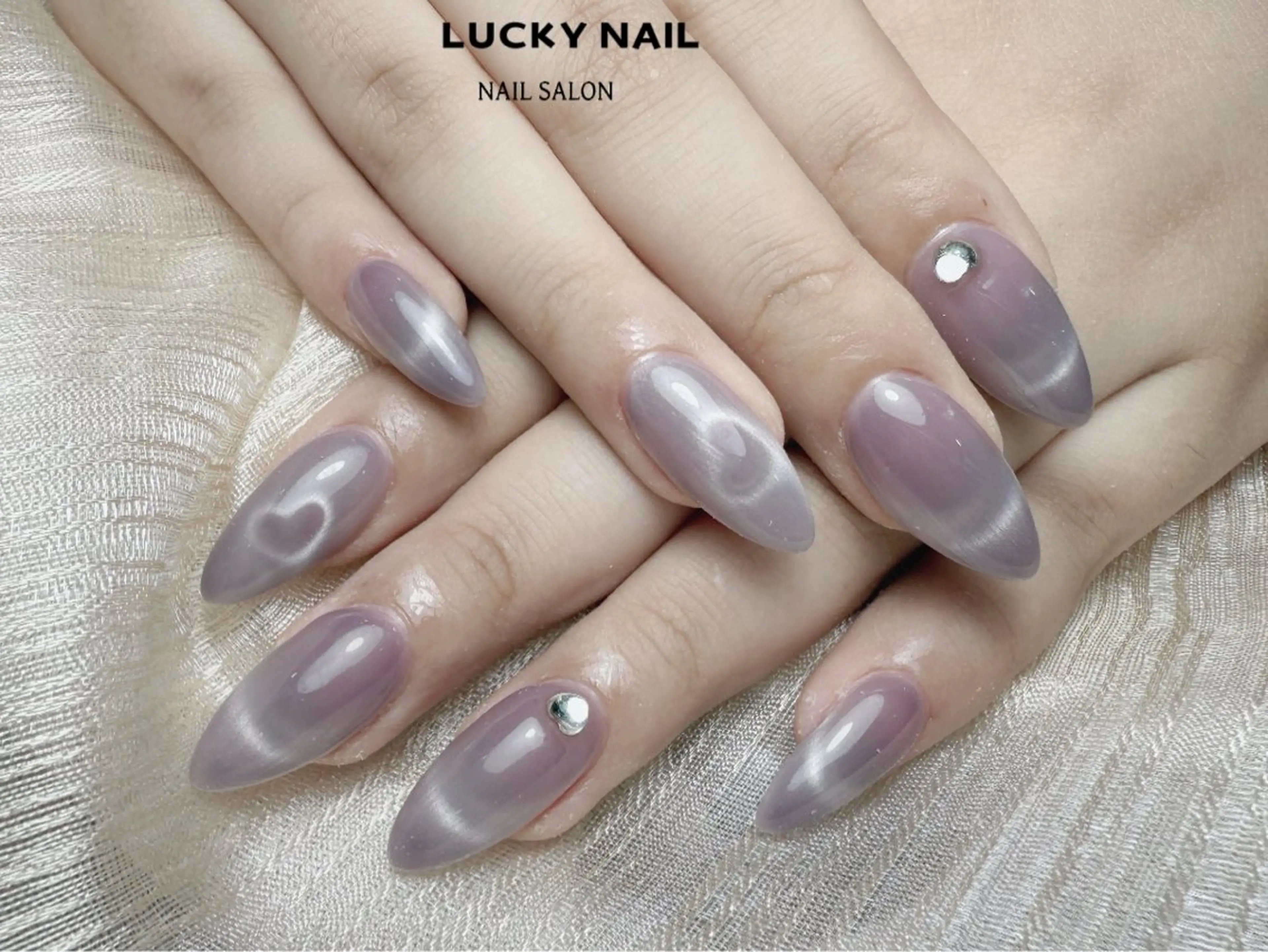 ネイル 宇 田川のネイルデザイン