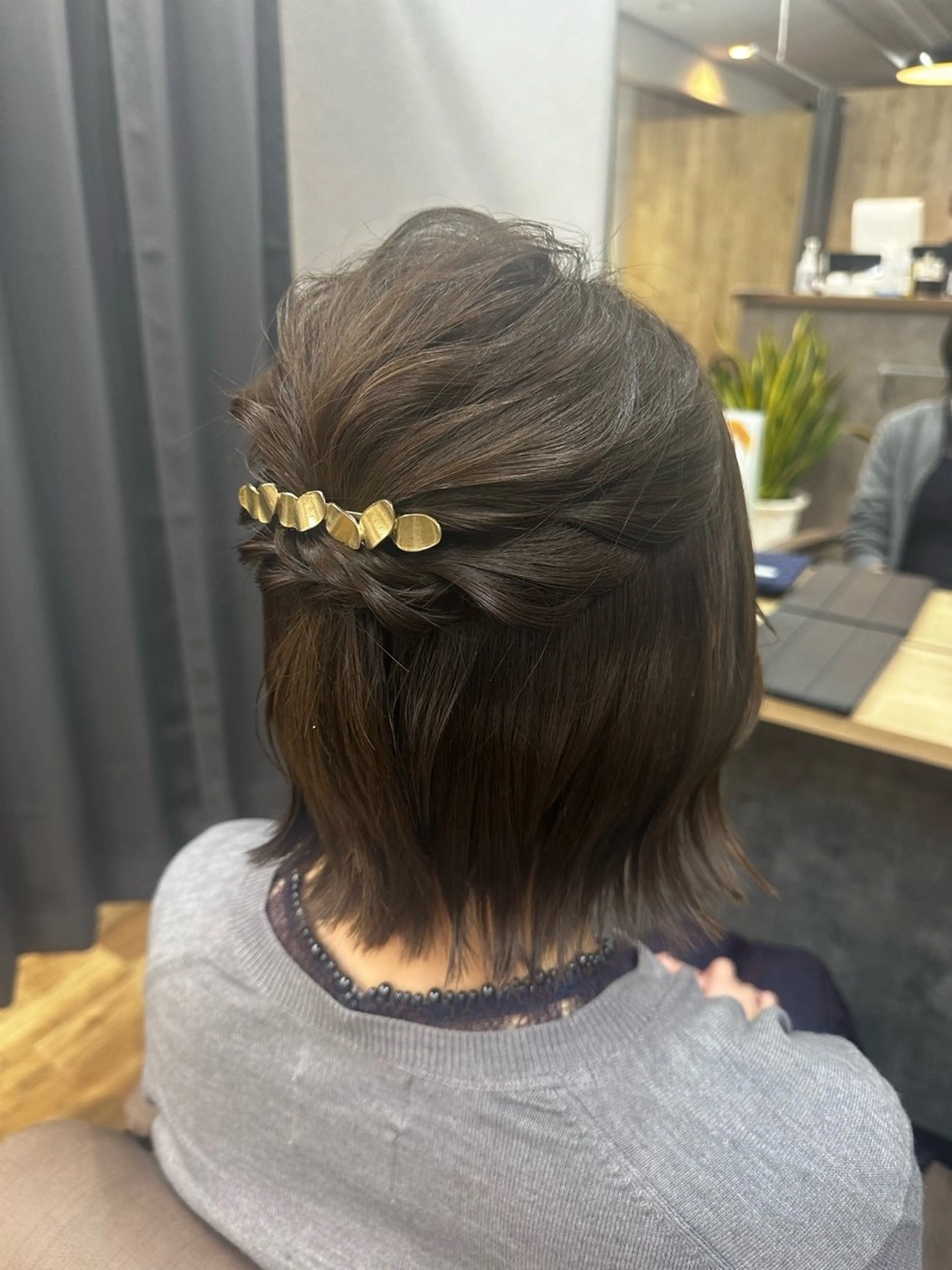 ミディアム ヘアアレンジ ハーフアップ ボブ ヘアセット TELA HAIR南流山店所属・TELA HAIR Annaのヘアスタイル