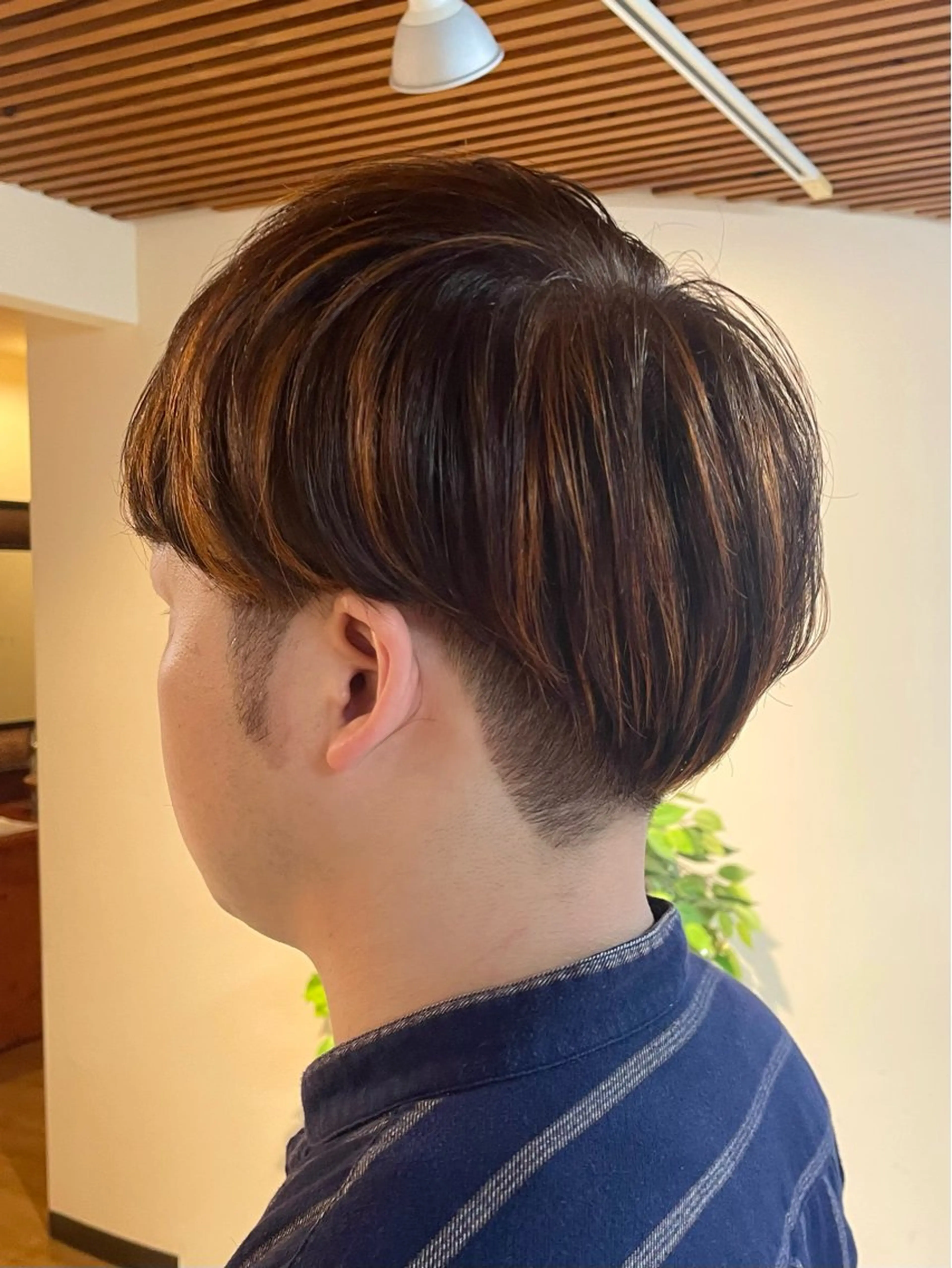 ショート ハイライト 宮本 いぶきのヘアスタイル