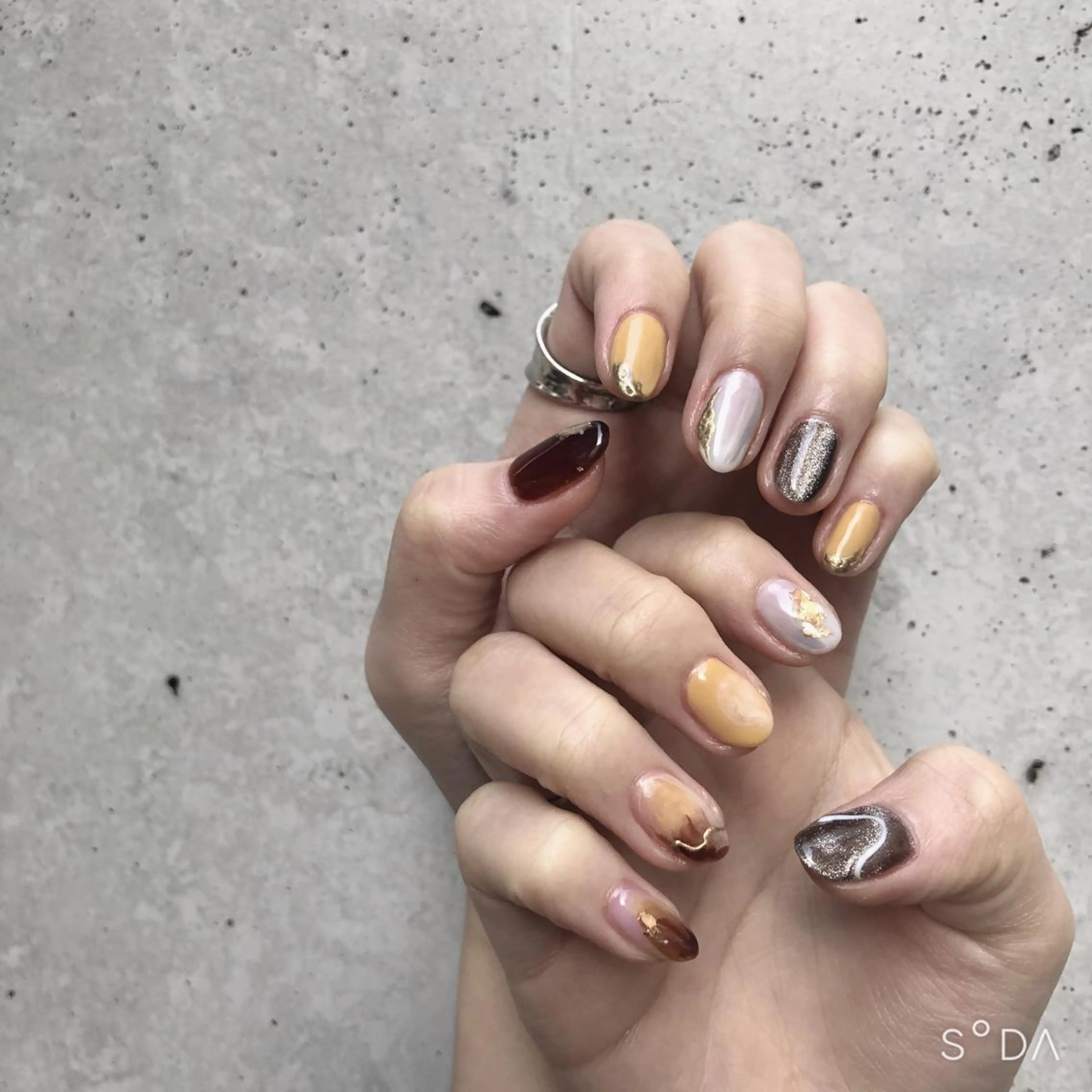 ネイル ジェルネイル マグネットネイル ニュアンスネイル You kyehwaのネイルデザイン