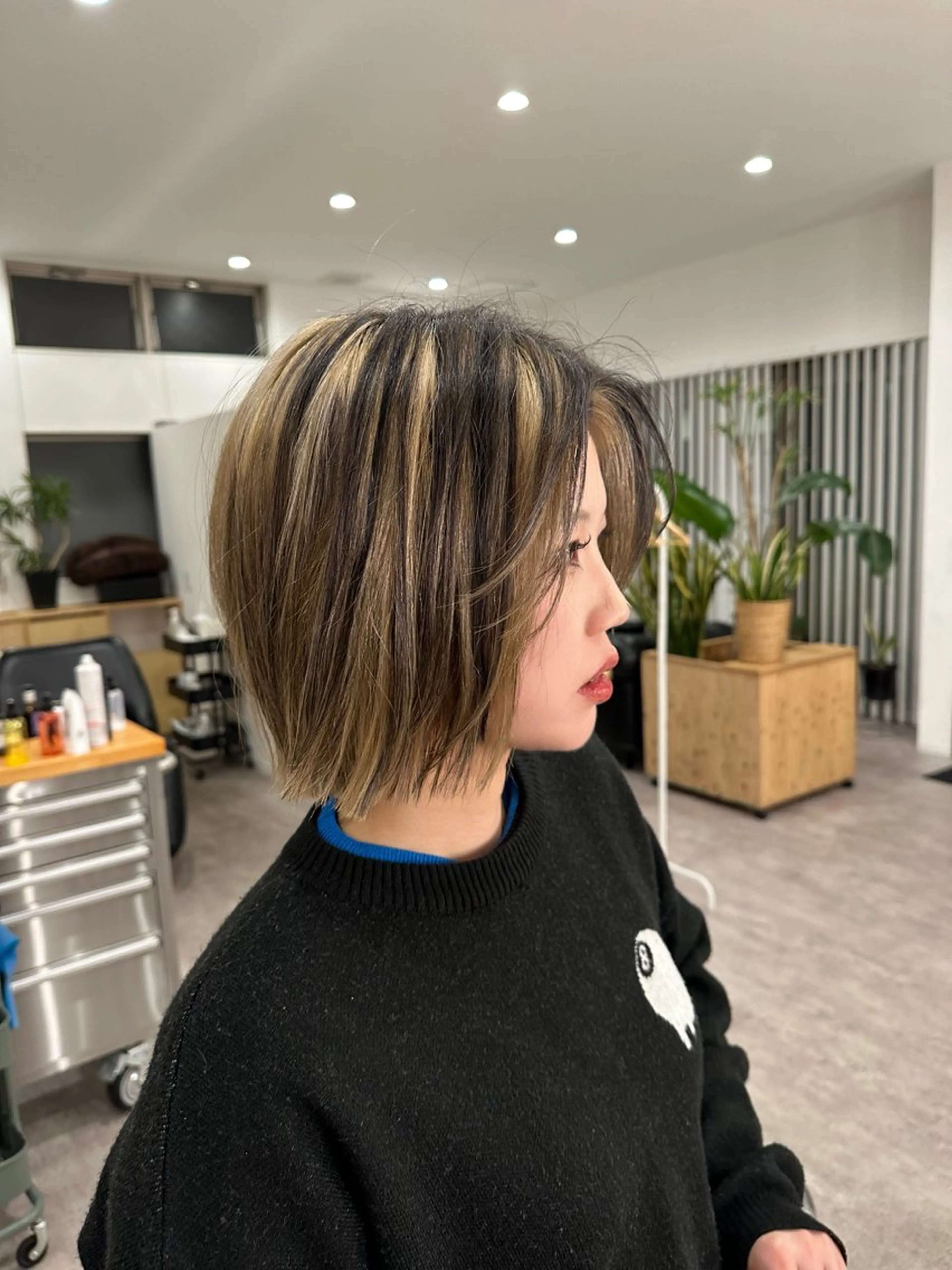 ショート カラー ON FLEEKのヘアスタイル