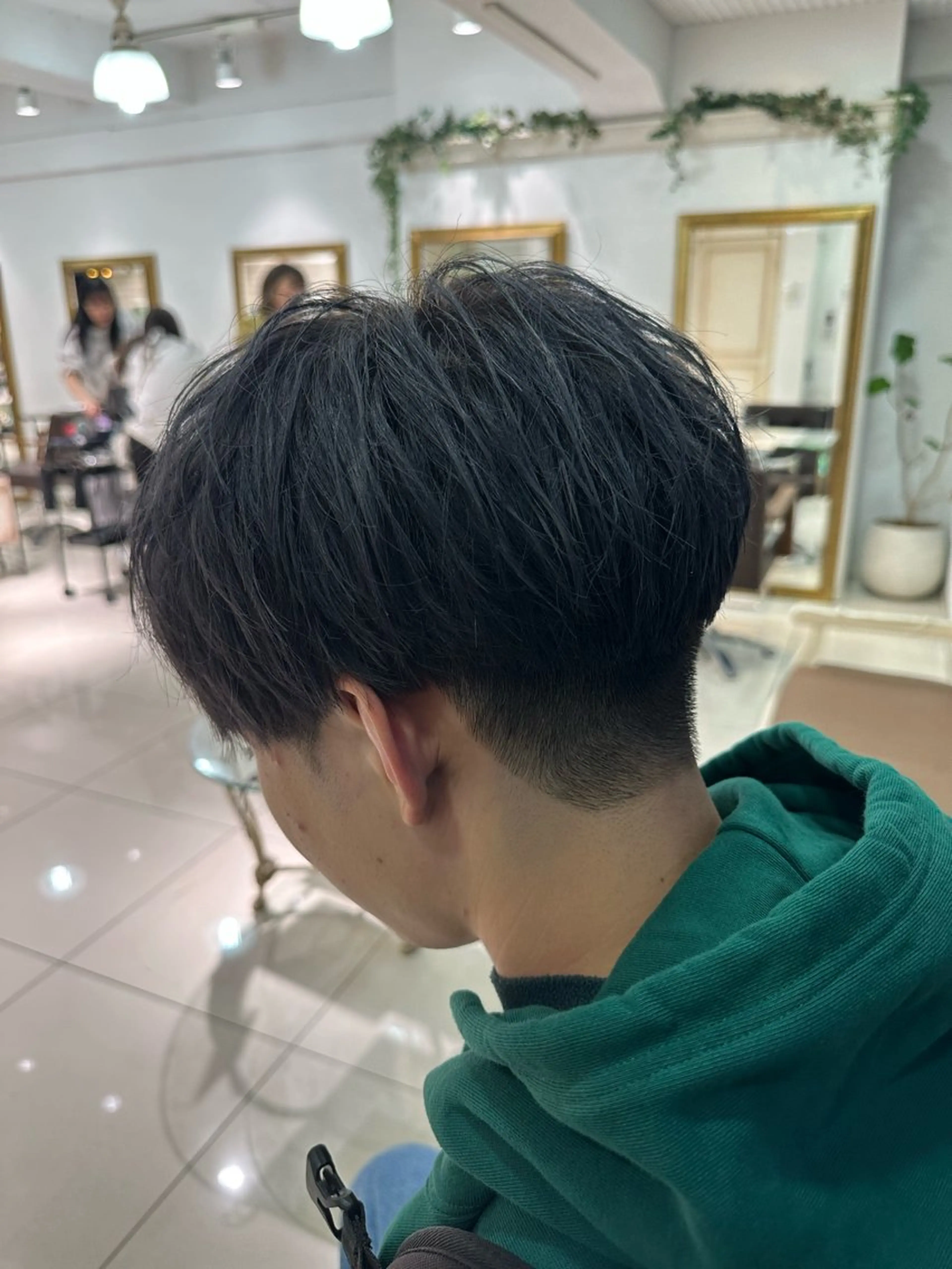 メンズ SALOWIN渋谷caldo店B1所属・岐津公太 メンズ縮毛矯正のプロのヘアスタイル