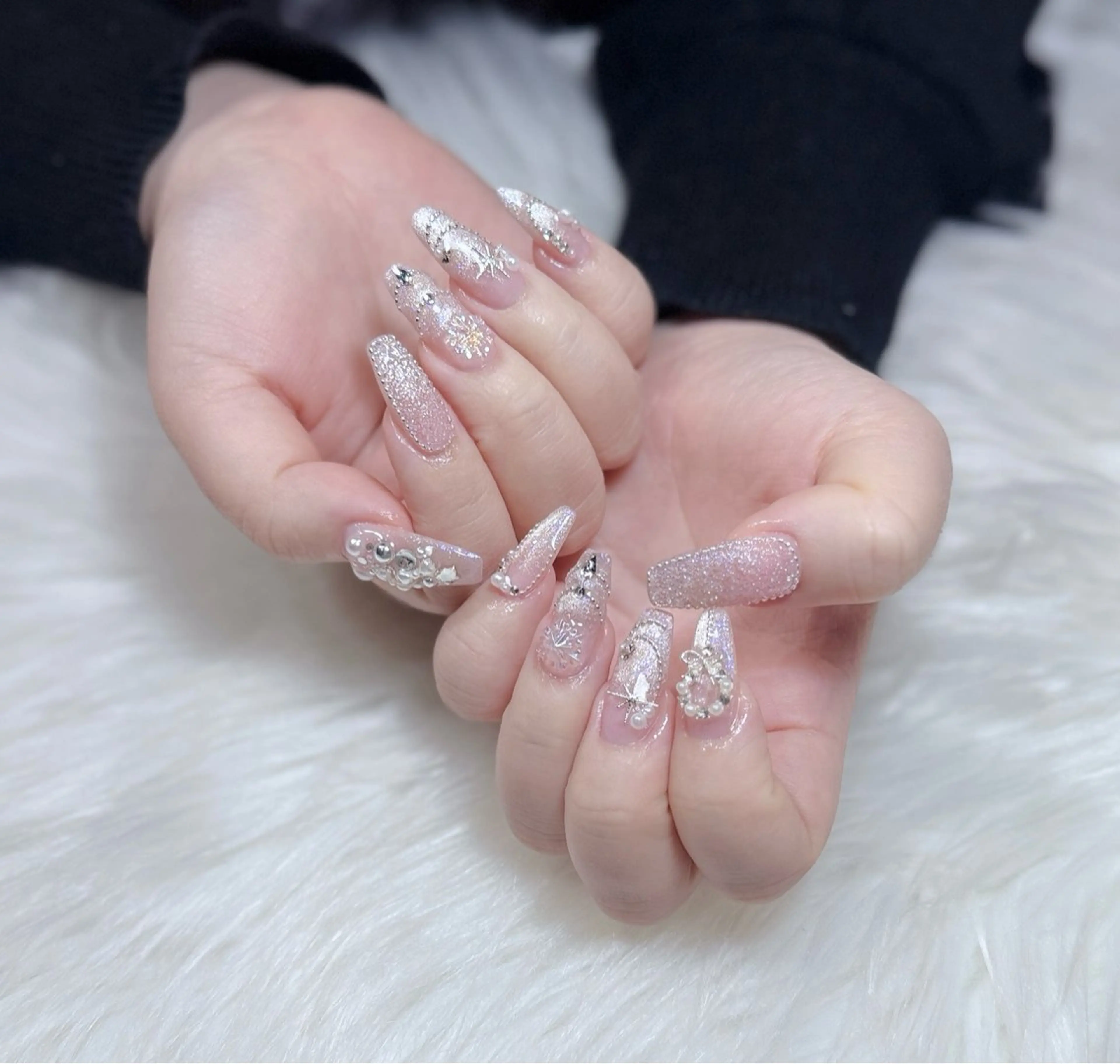 ネイル アートネイル オーロラネイル ジェルネイル 韓国ネイル ロングネイル ハンドネイル Nichi Nailsのネイルデザイン