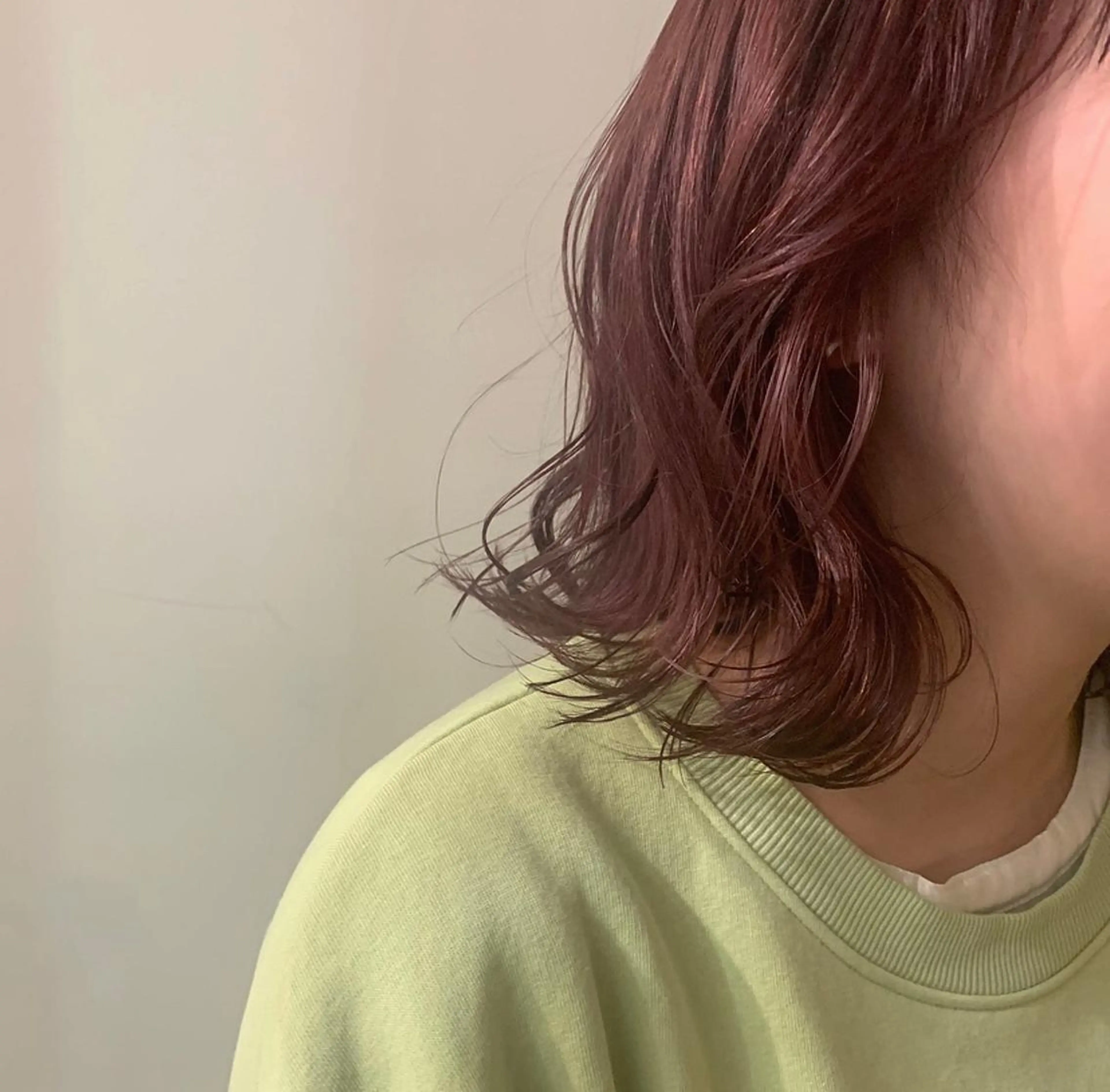 ミディアム Authen. soraのヘアスタイル