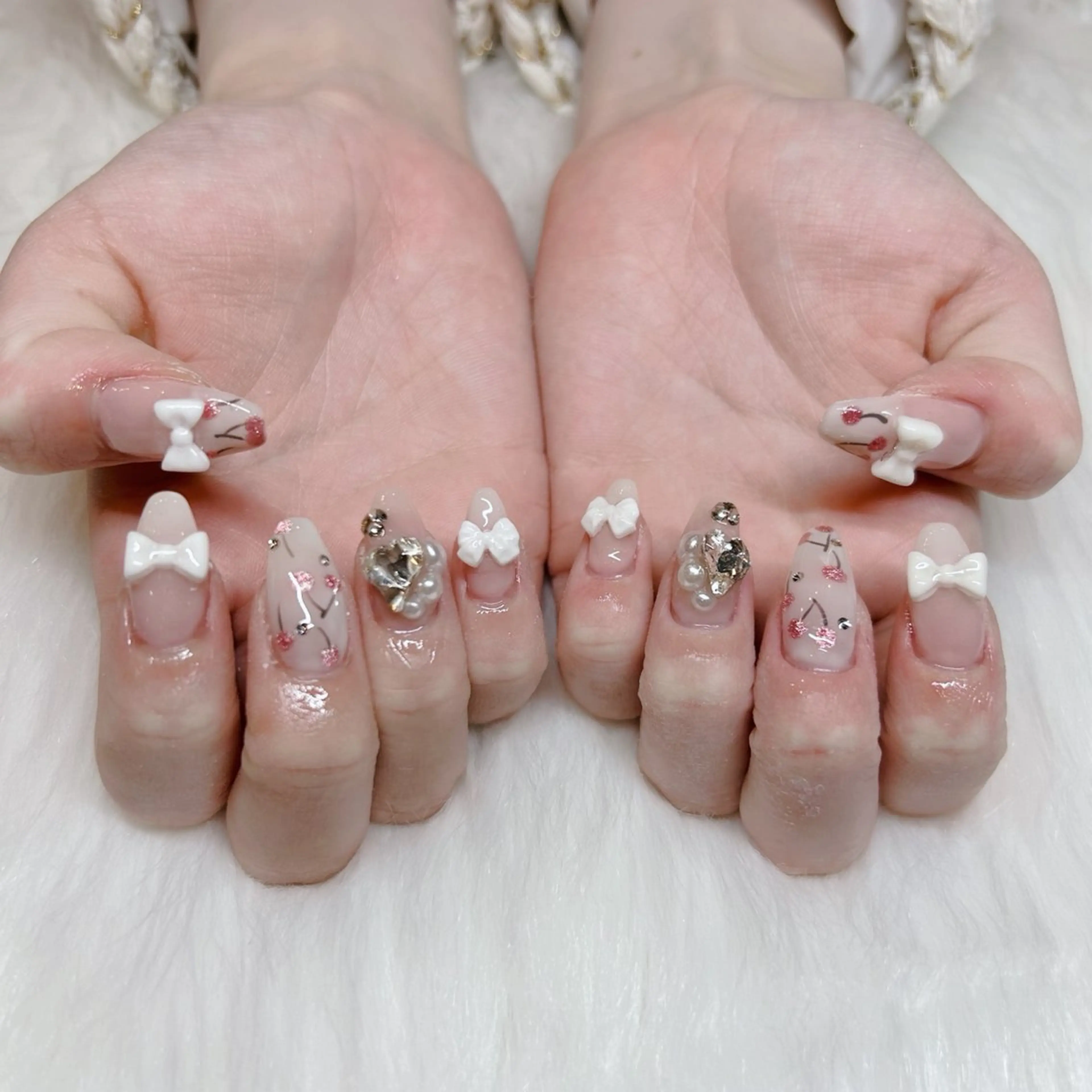 セミロング HANA うるののネイルデザイン