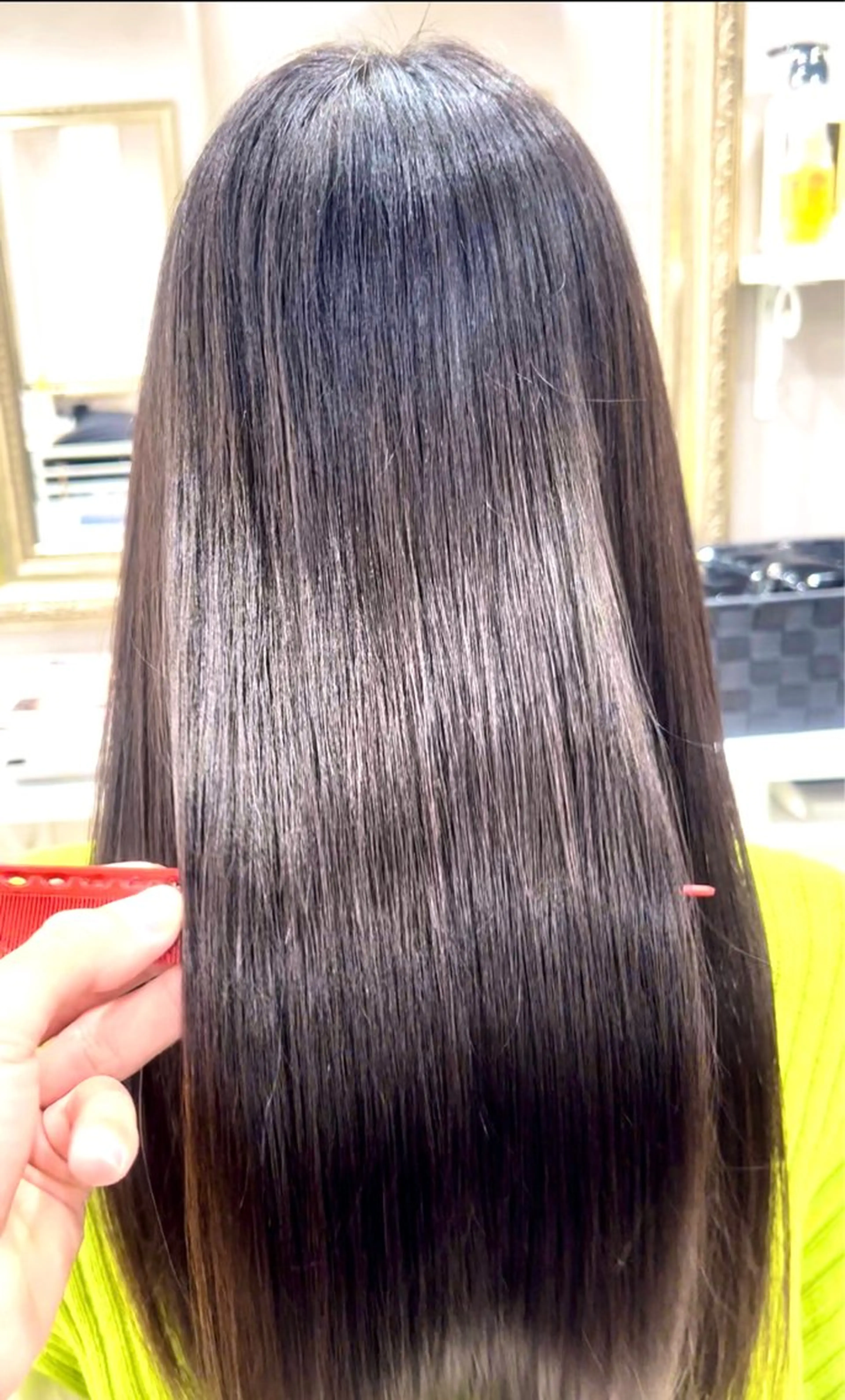 ロング Realme  京都四条烏丸ドゥエby  yk所属・脱・パサつき髪 /髪質改善　小塚耀介のヘアスタイル