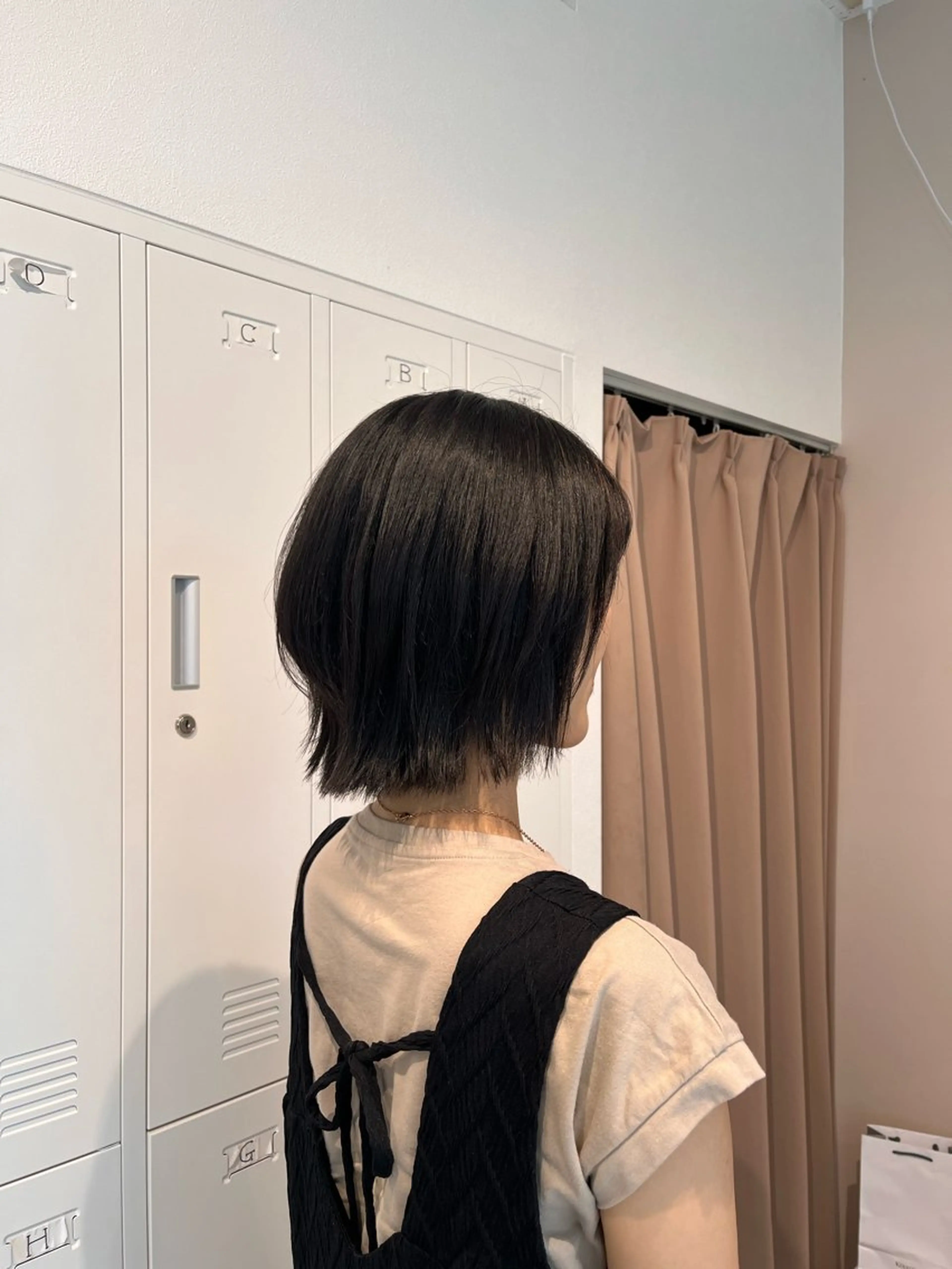 ショート ボブレイヤー ボブ くびれヘア レイヤーカット 外ハネヘア ulQua 戸田のヘアスタイル