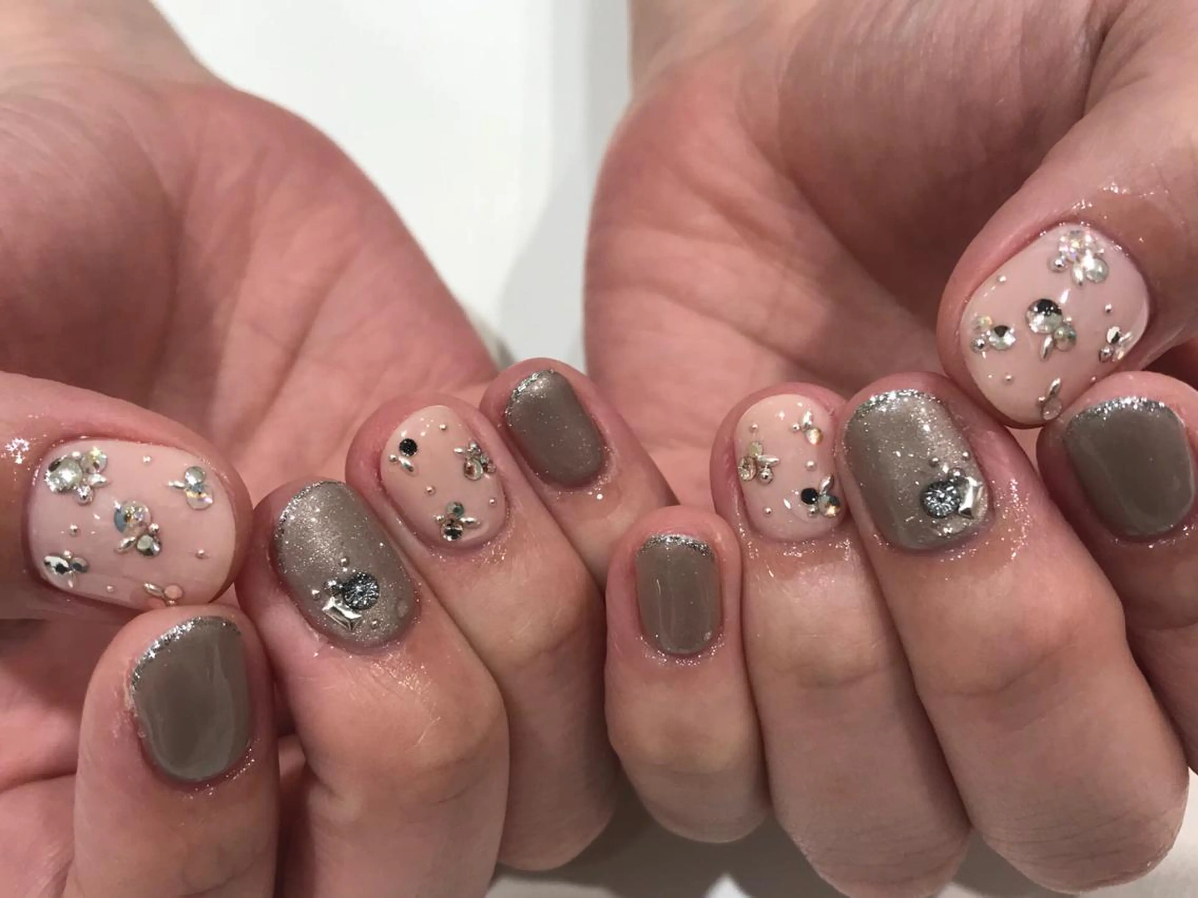 ネイル ハンドネイル ハンドケア Charme. NOBUKOのネイルデザイン