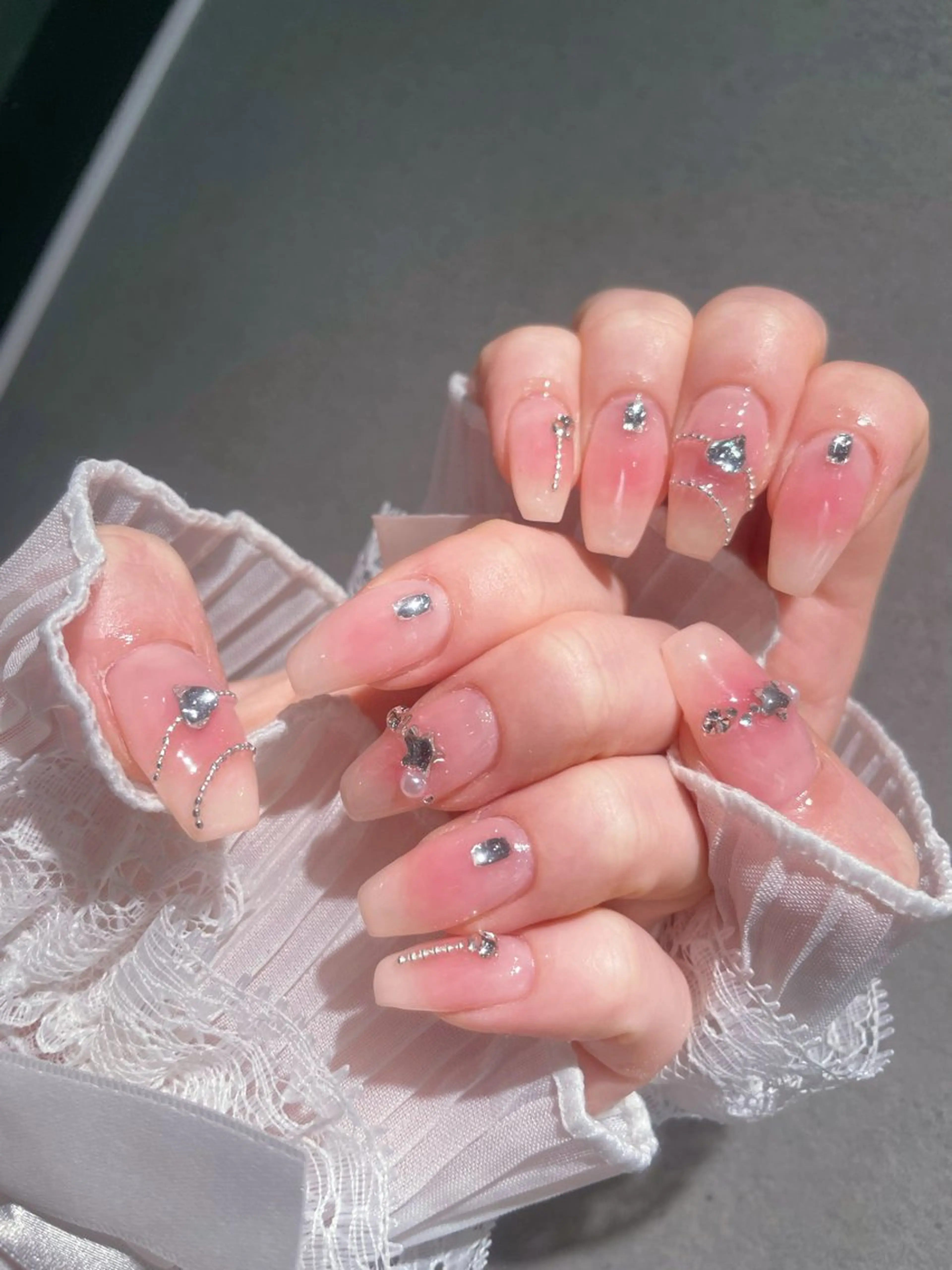 ネイル 持ち込み ハンドネイル I-nail Moeのネイルデザイン