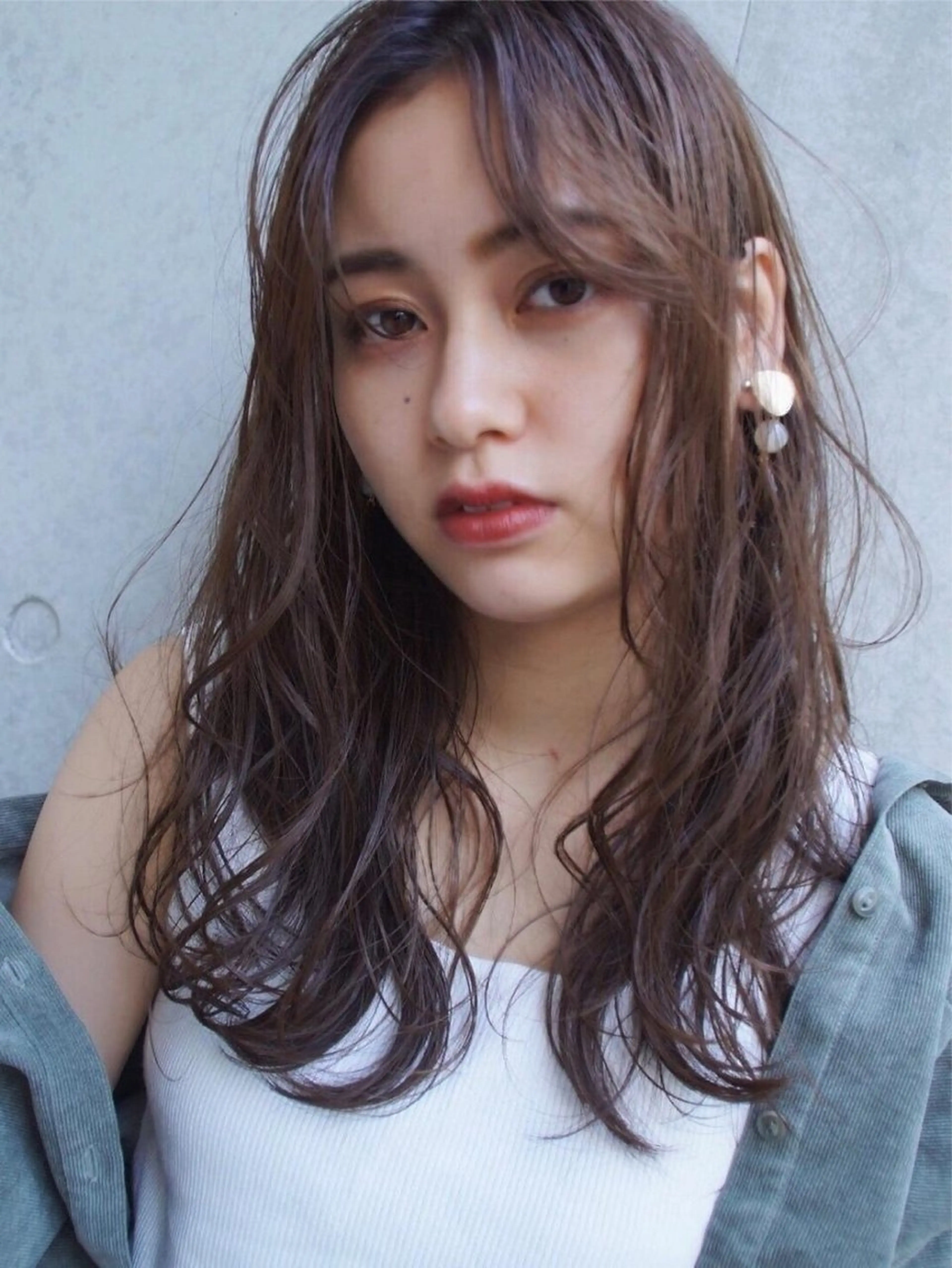 ミディアム ハイライト カット ヘアカラー hoNua. 栄/透明感カラーのヘアスタイル