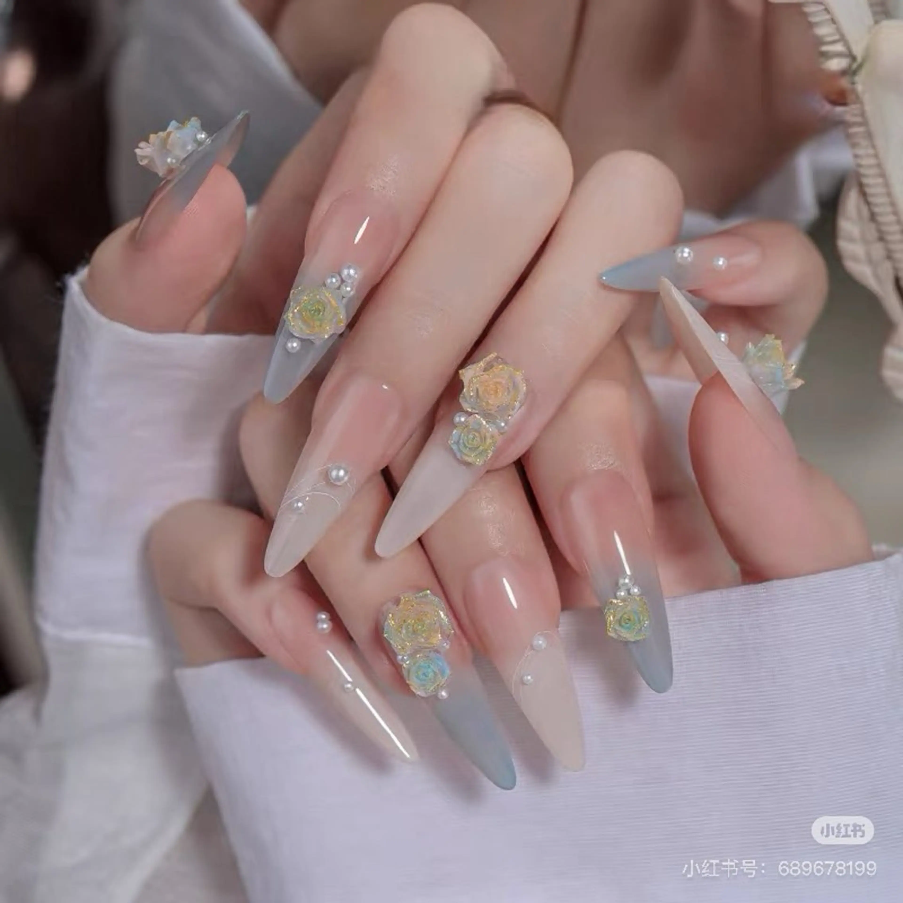 自爪💅🏻持ち込みデザイン（パーツ2個つき）￥9500→¥5500の写真