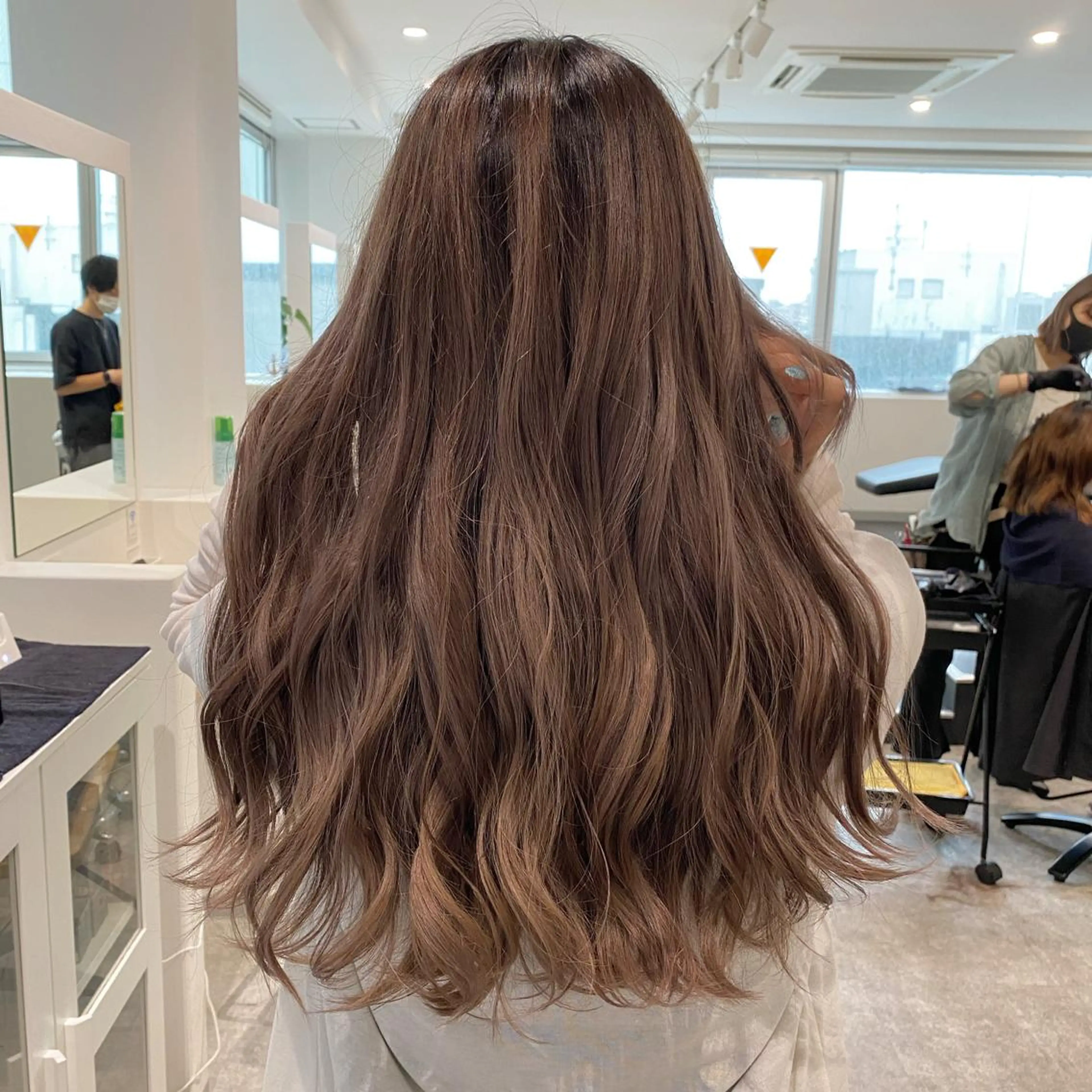 ミディアム カラー ブリーチ カット ヘアカラー トリートメント JILBLAN京都 ショート/ハイライトのヘアスタイル