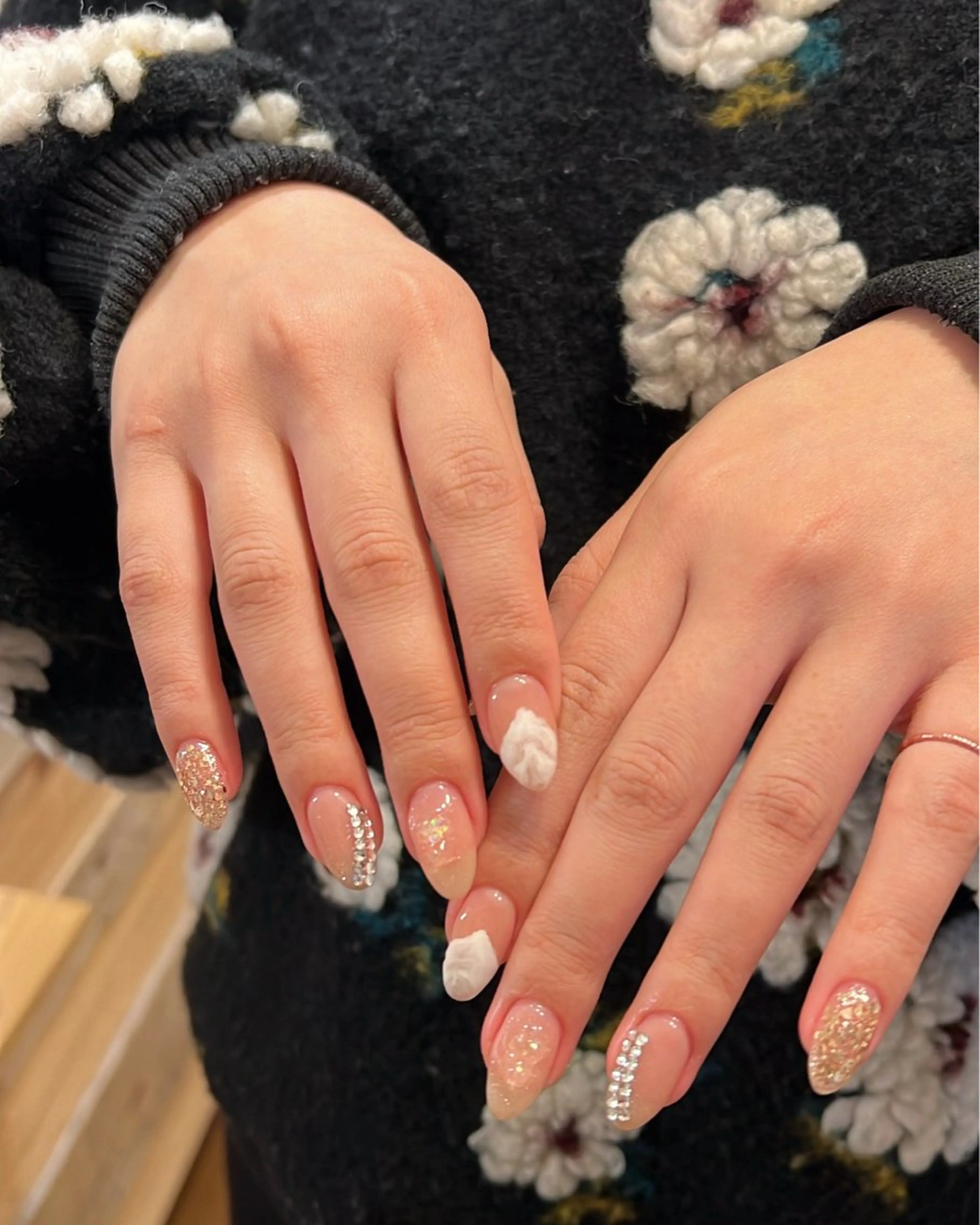 ネイル ハンドネイル フットネイル ハンドケア Nes.Nail所属・Miyagi Asamiのネイルデザイン