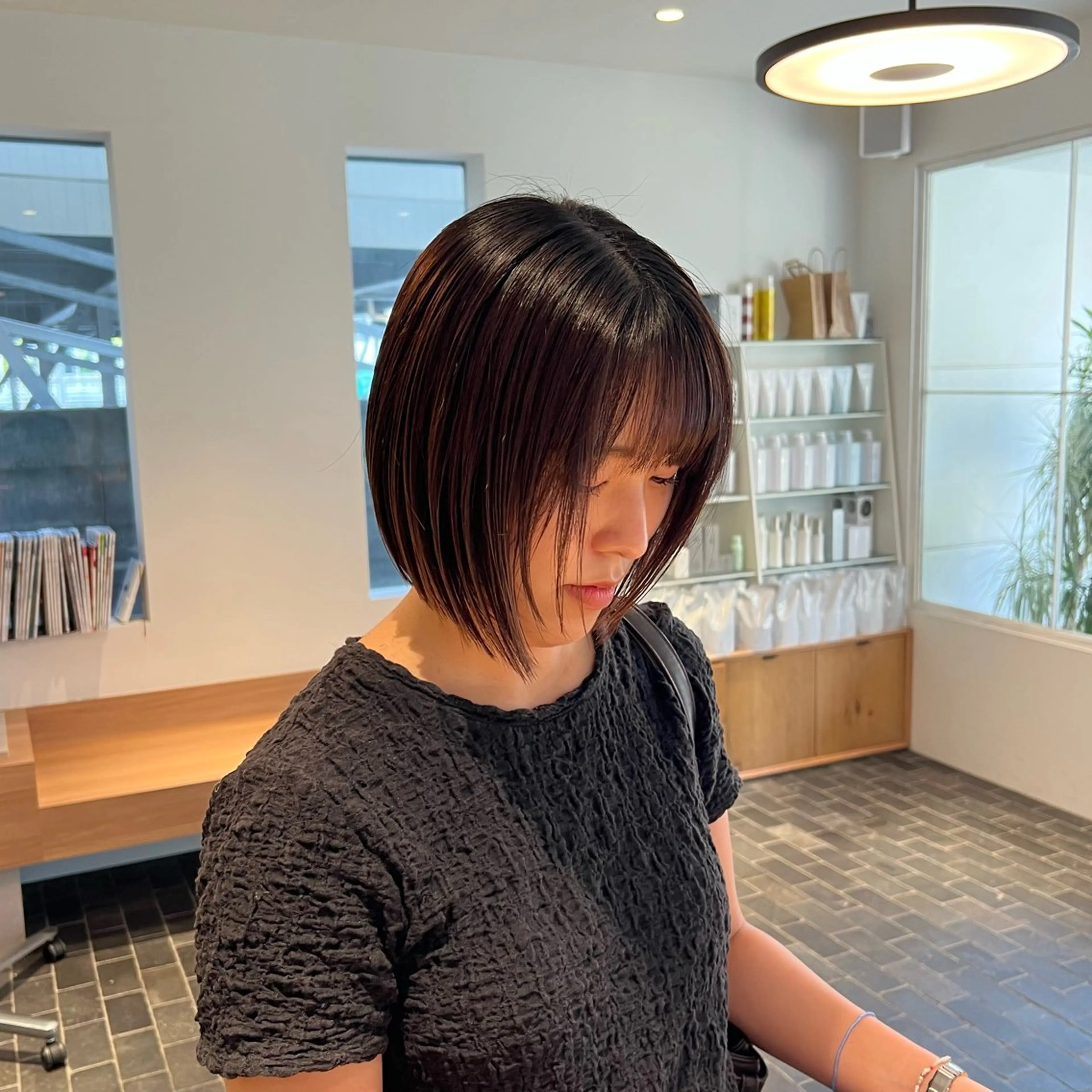 ショート カラー ワタナベ モカ🦢ダブルカラーのヘアスタイル