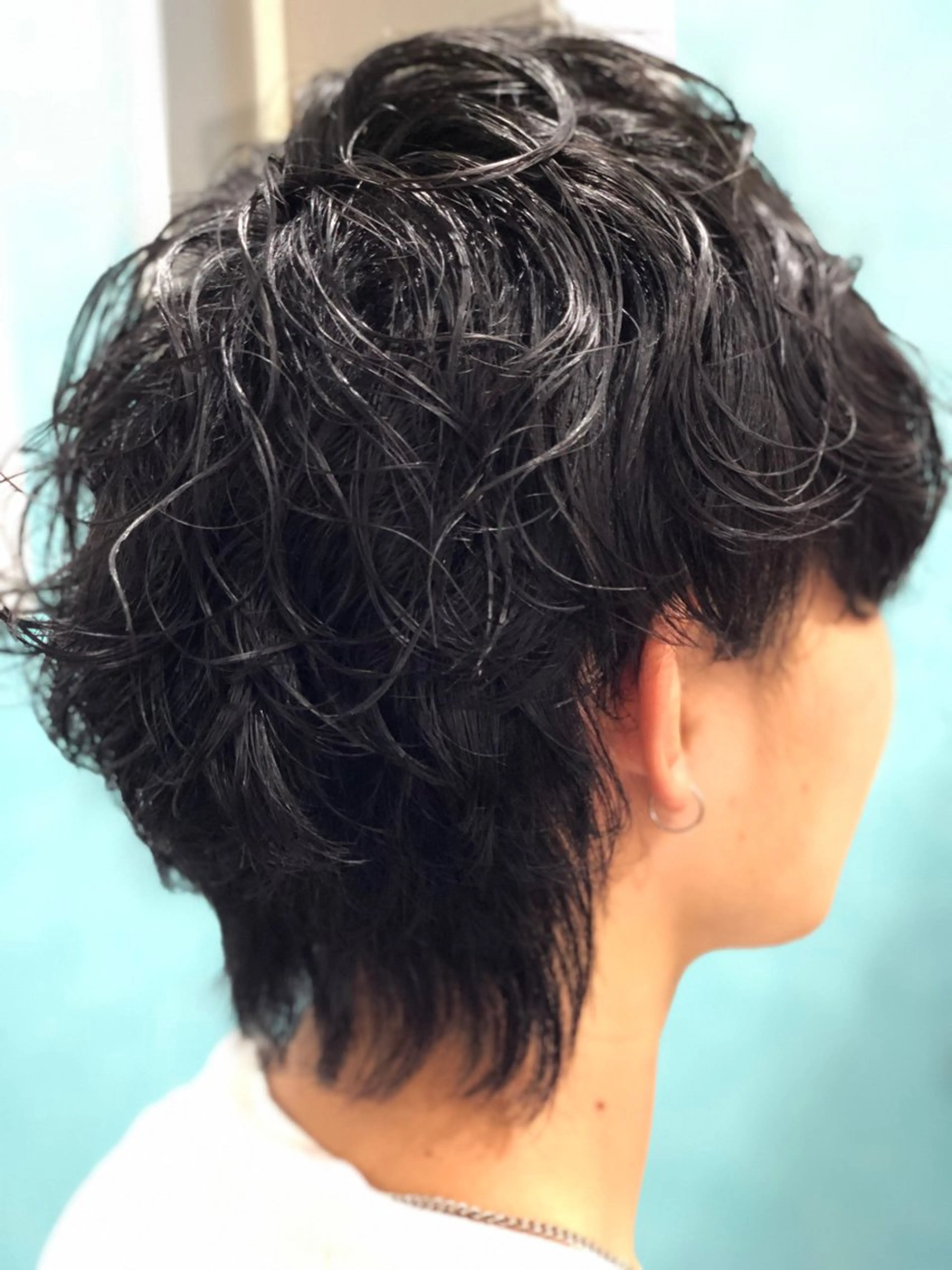 ショート メンズ マッシュ メンズパーマ メンズウルフカット ウルフカット 樋口 まさみのヘアスタイル